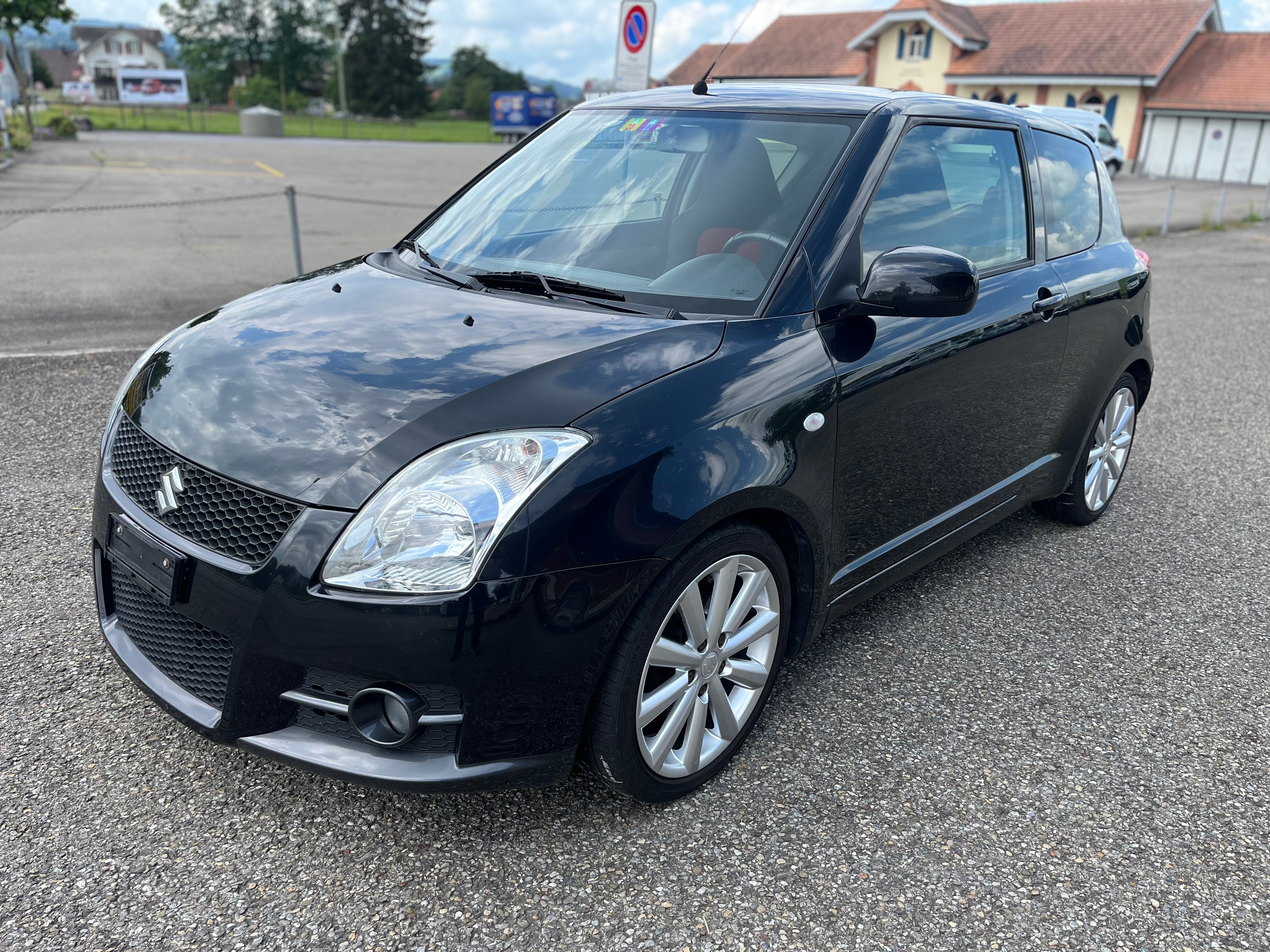 SUZUKI Sport 1,6i