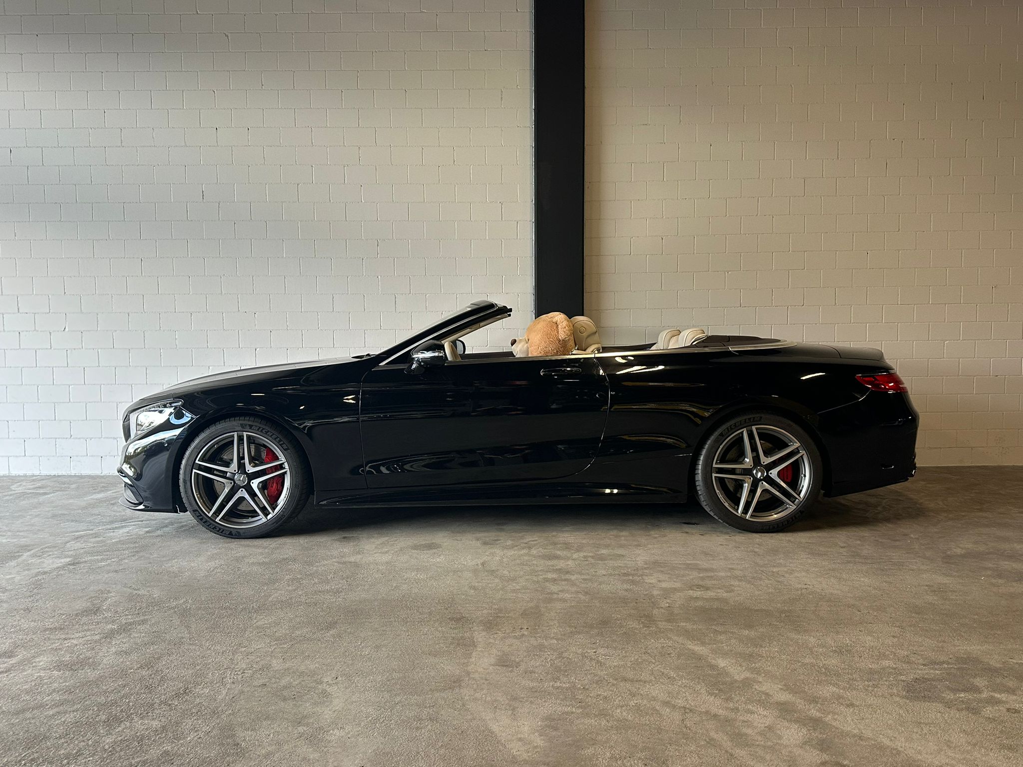 MERCEDES-BENZ S 63 AMG Cabriolet 4Matic Speedshift MCT Traumausstattung