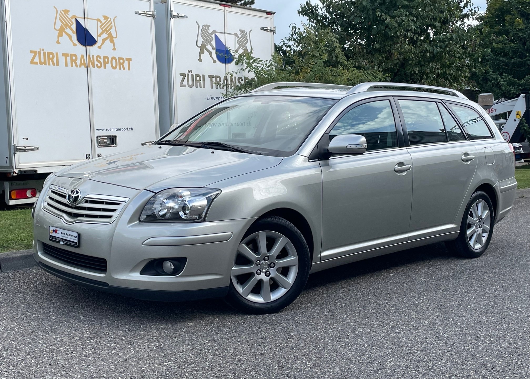 TOYOTA Avensis 2.0 D4 VVT-i Linea Sol Sportswagon Automatik / 1.Hand / Frisch ab MFK