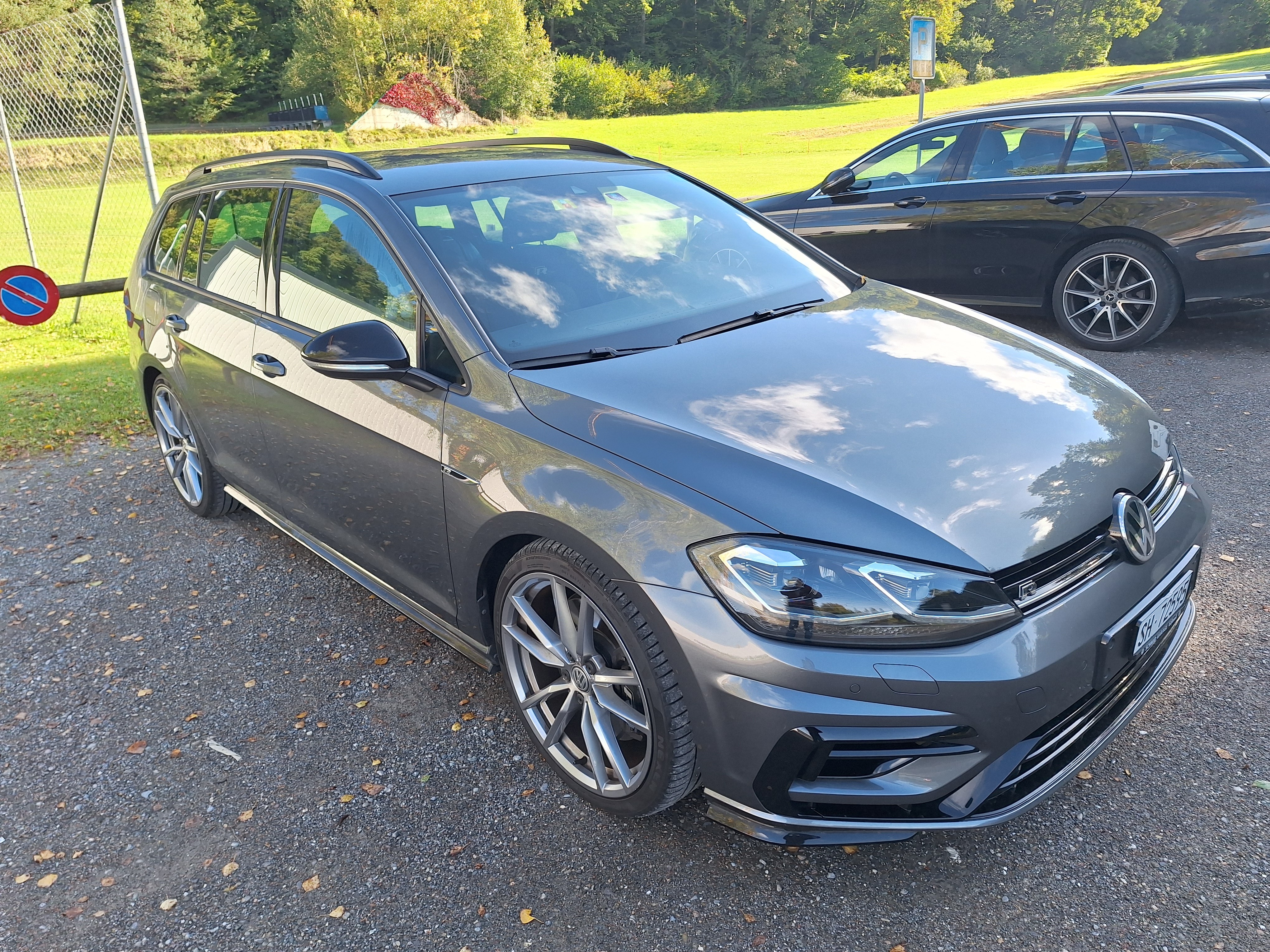 VW Golf Variant 2.0 TSI R 4Motion DSG