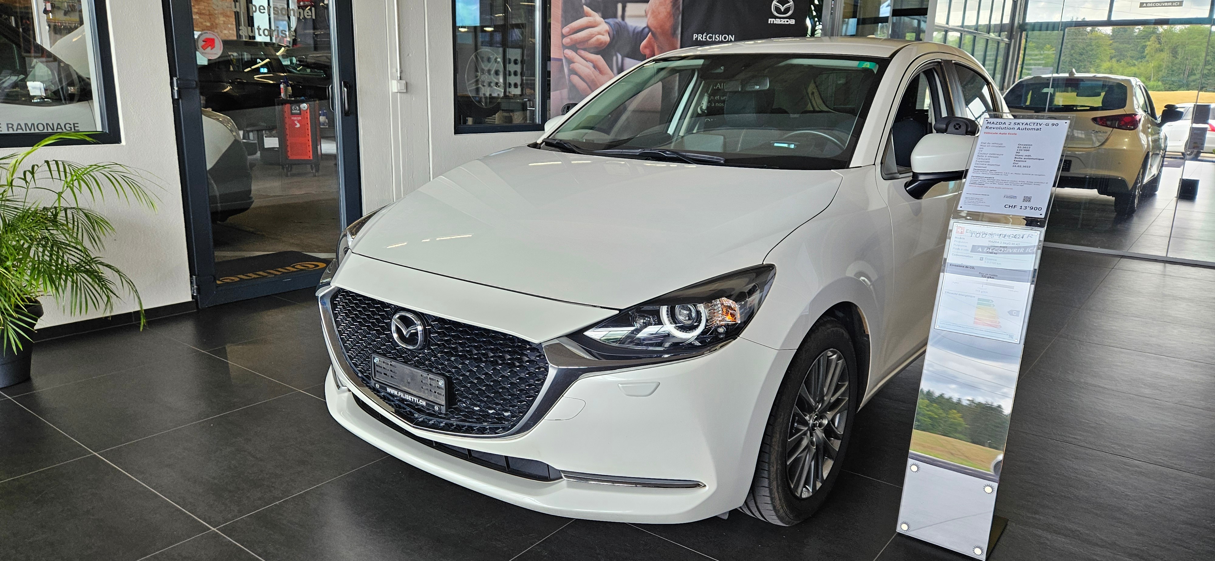 MAZDA 2 SKYACTIV-G 90 Revolution Automat