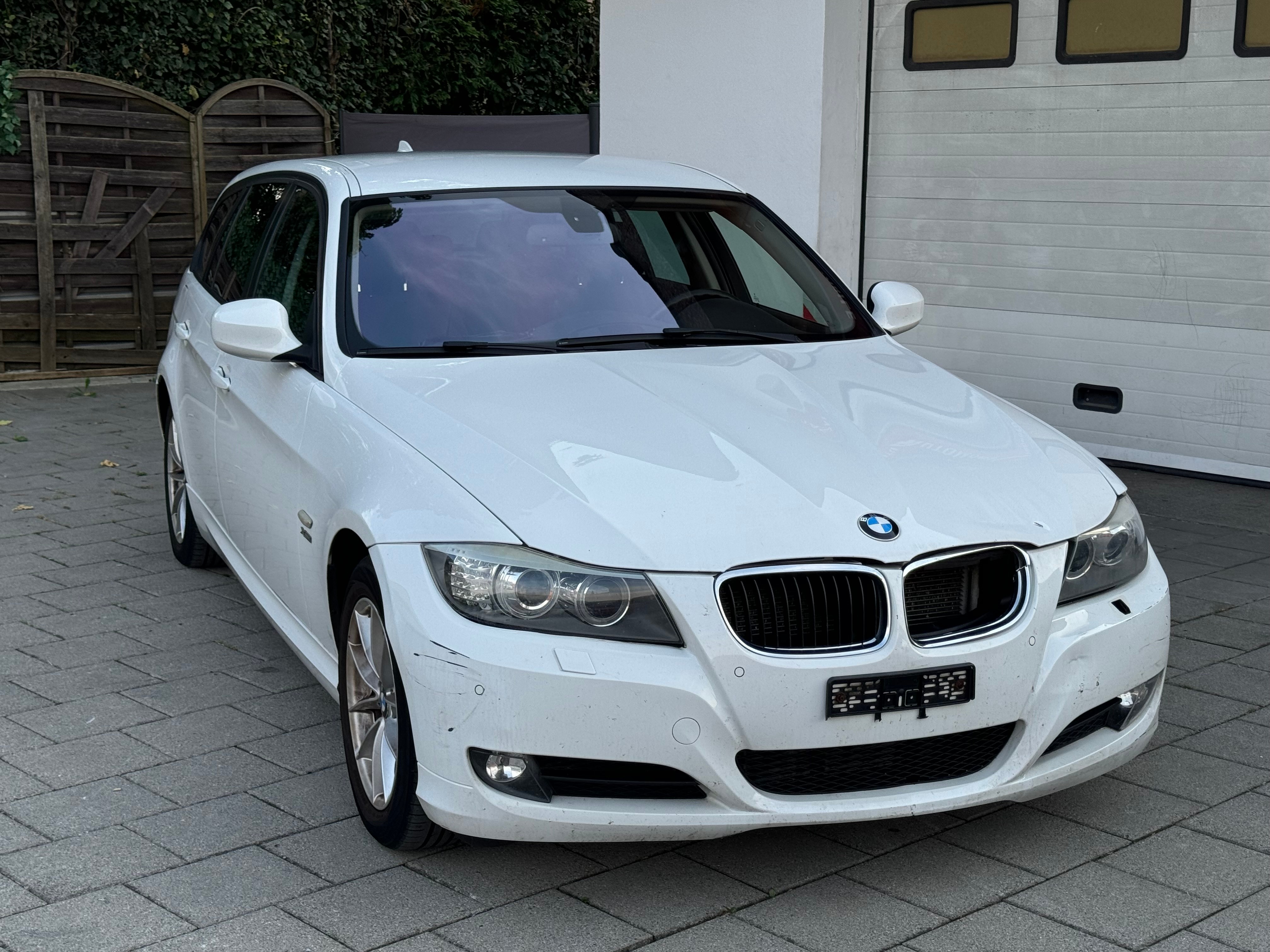 BMW 320d xDrive Touring Steptronic