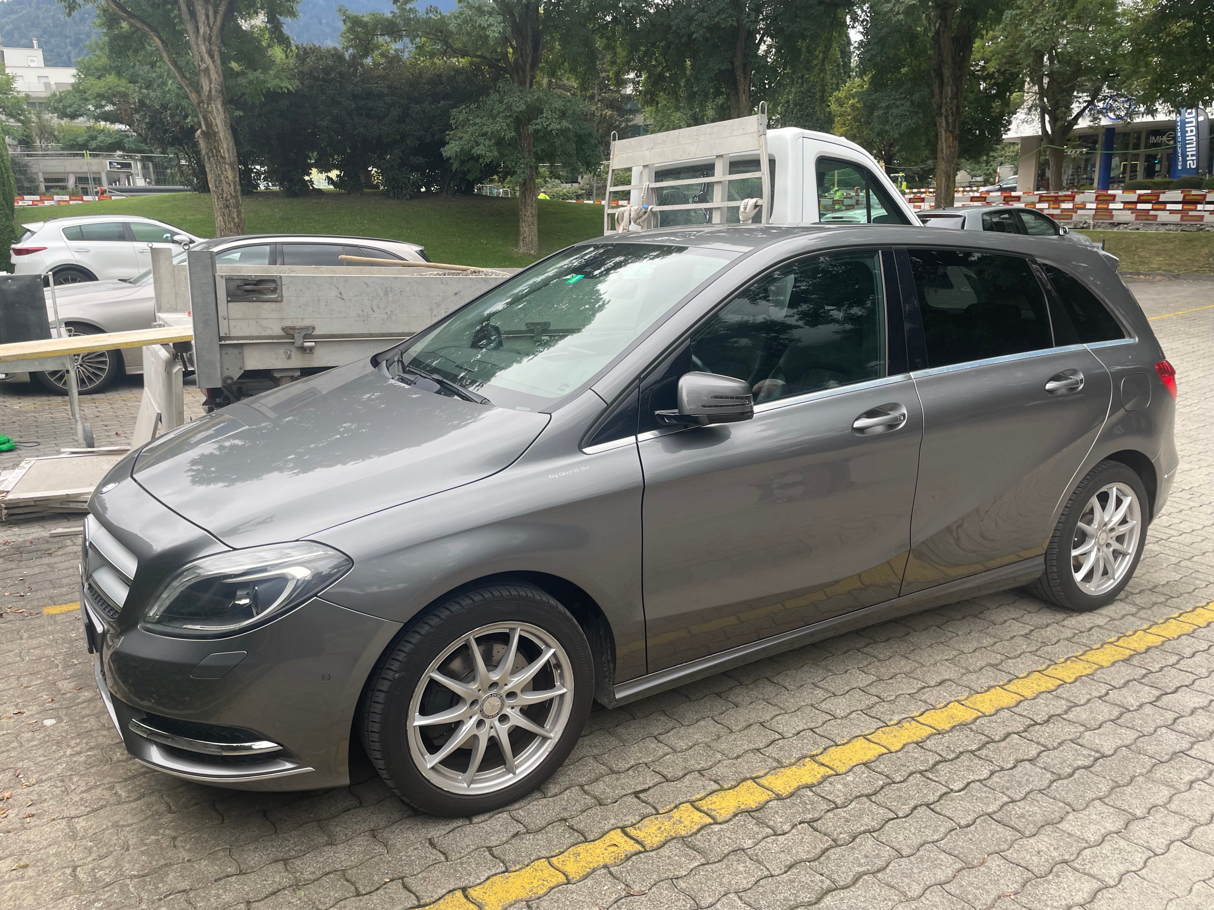 MERCEDES-BENZ B 200 7G-DCT