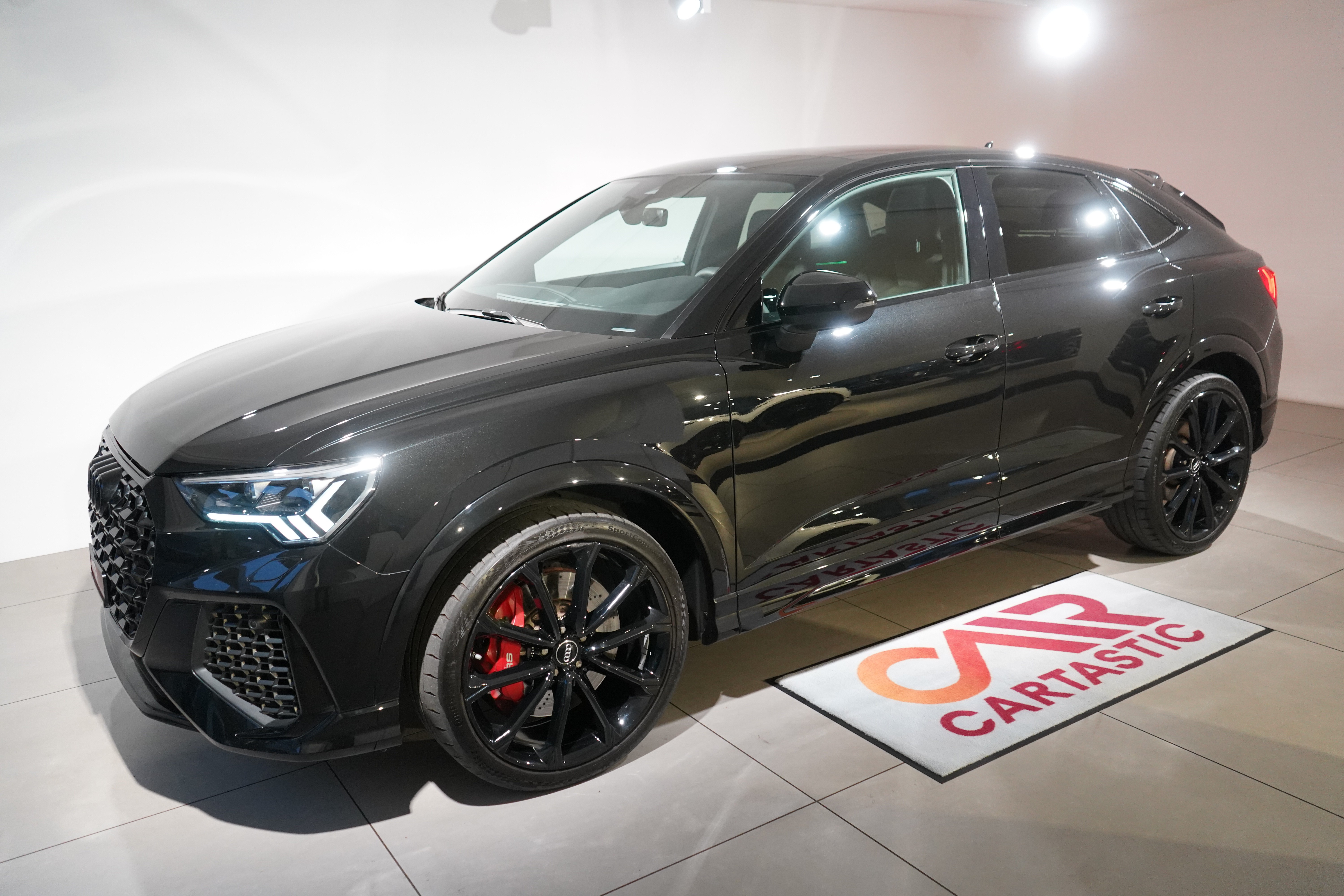 AUDI RS Q3 SB 2.5 TFSI quattro