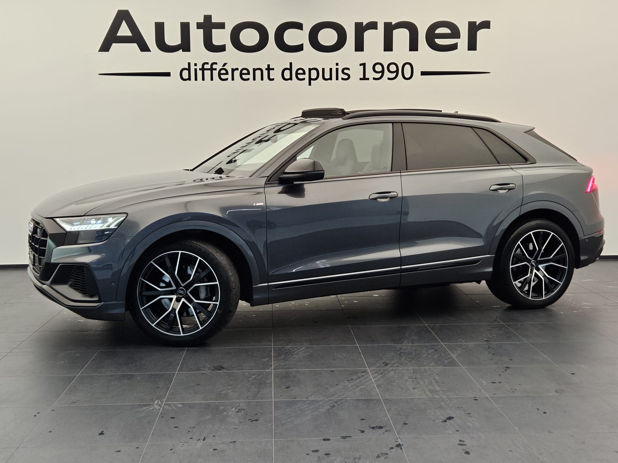 AUDI Q8 55 TFSI quattro tiptronic