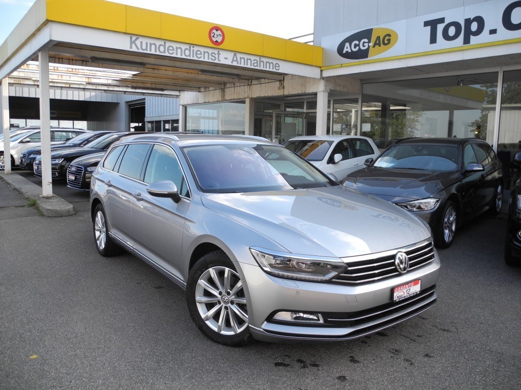 VW Passat Variant 2.0 TDI BMT Highline DSG ** Leder Alcantara ** Navi mit RF-Kamera **