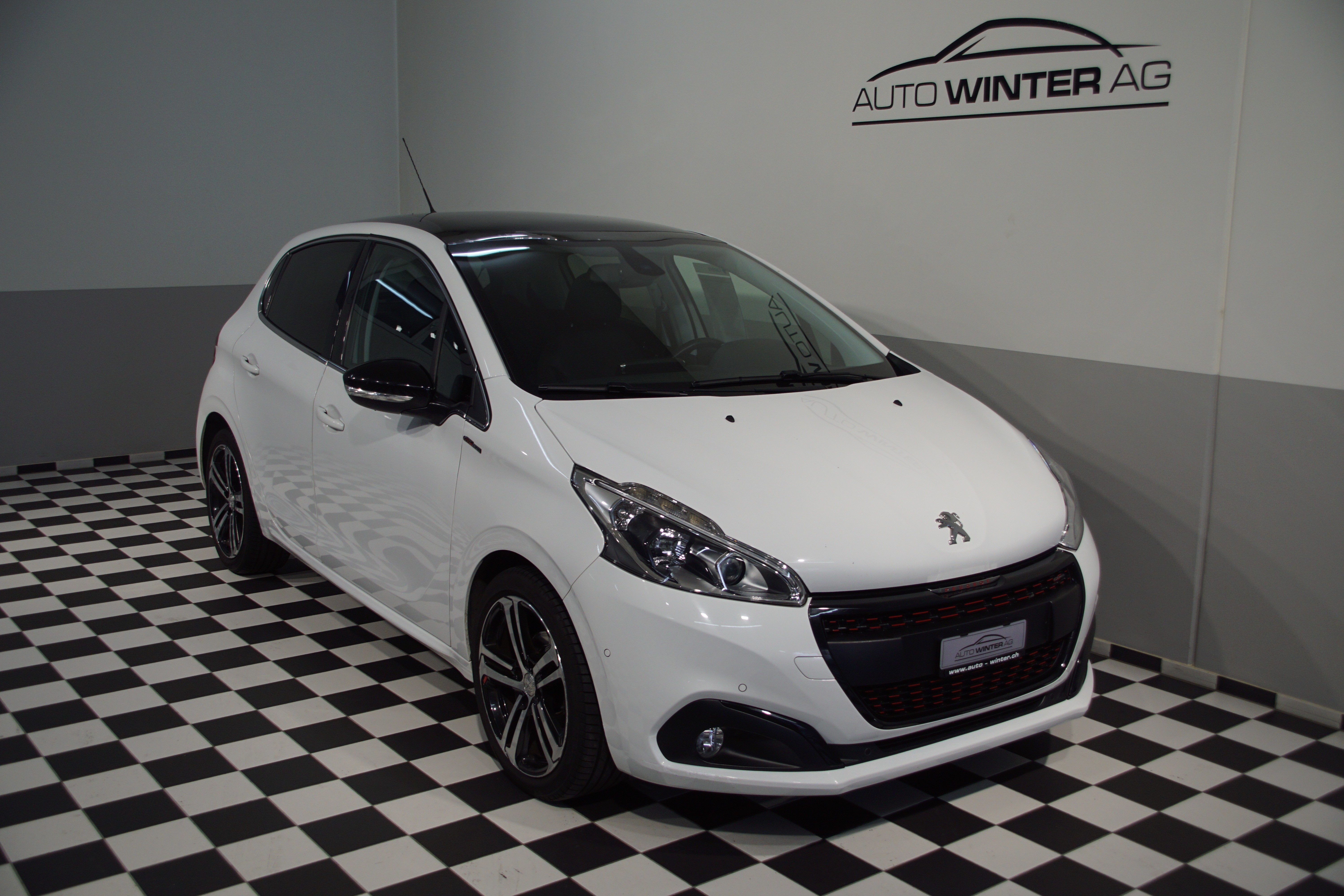 PEUGEOT 208 1.2 PureTech GT Line EAT6