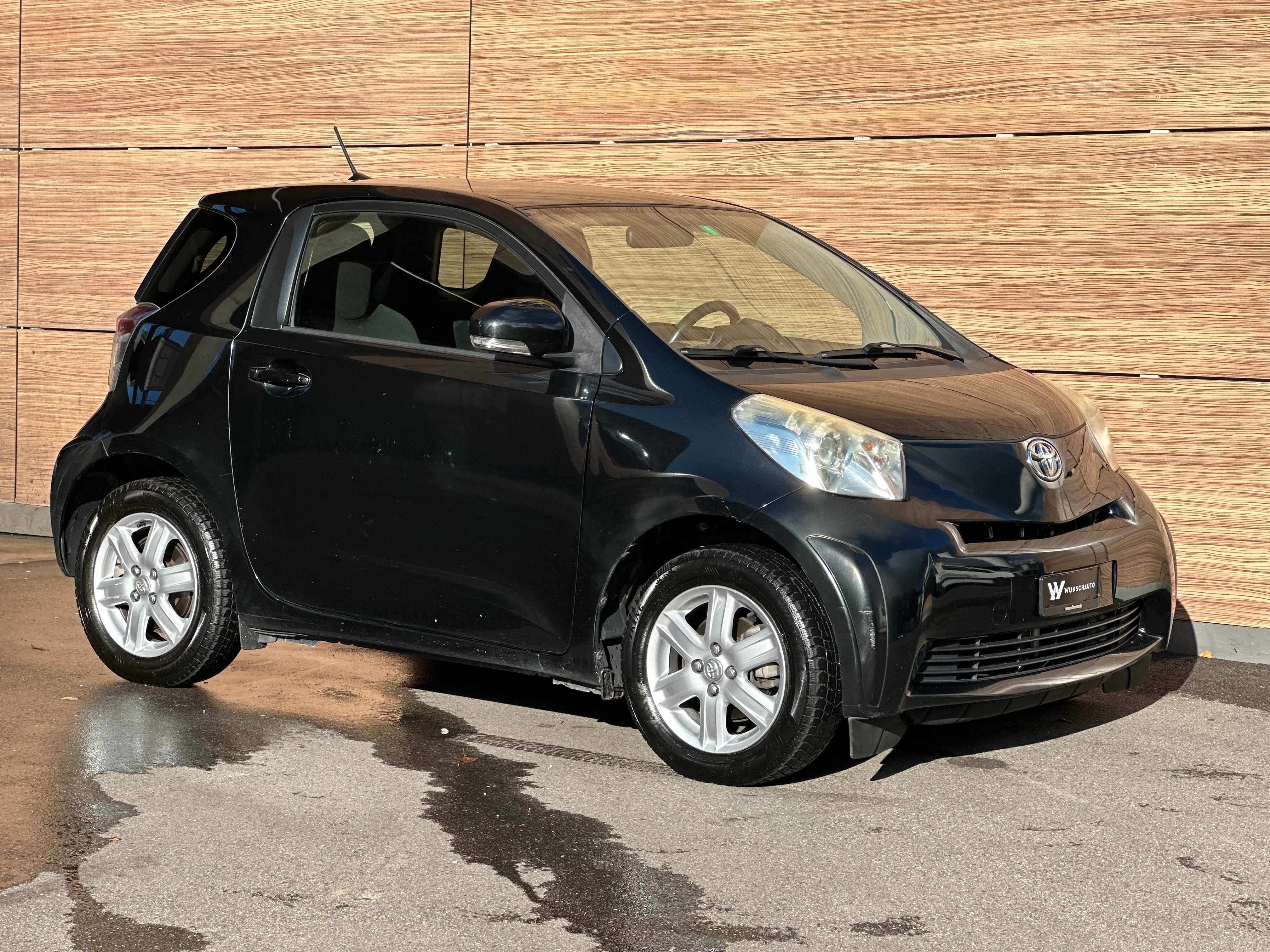 TOYOTA iQ 1.0 VVT-i MULTIDRIVE