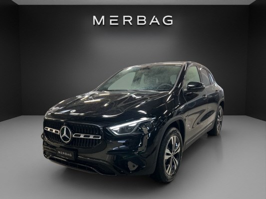 MERCEDES-BENZ GLA 180 Night Star 7G-D