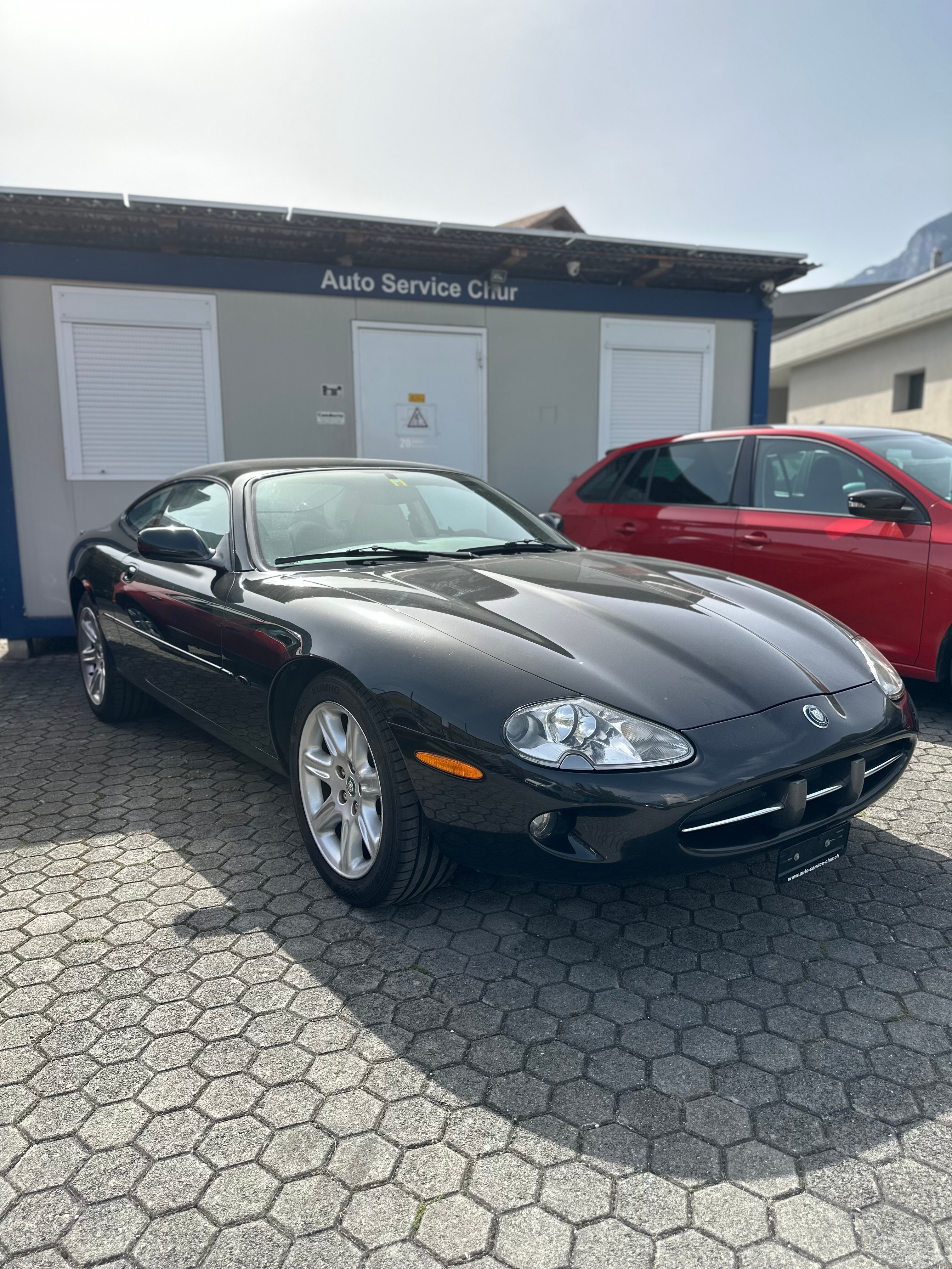 JAGUAR XK8