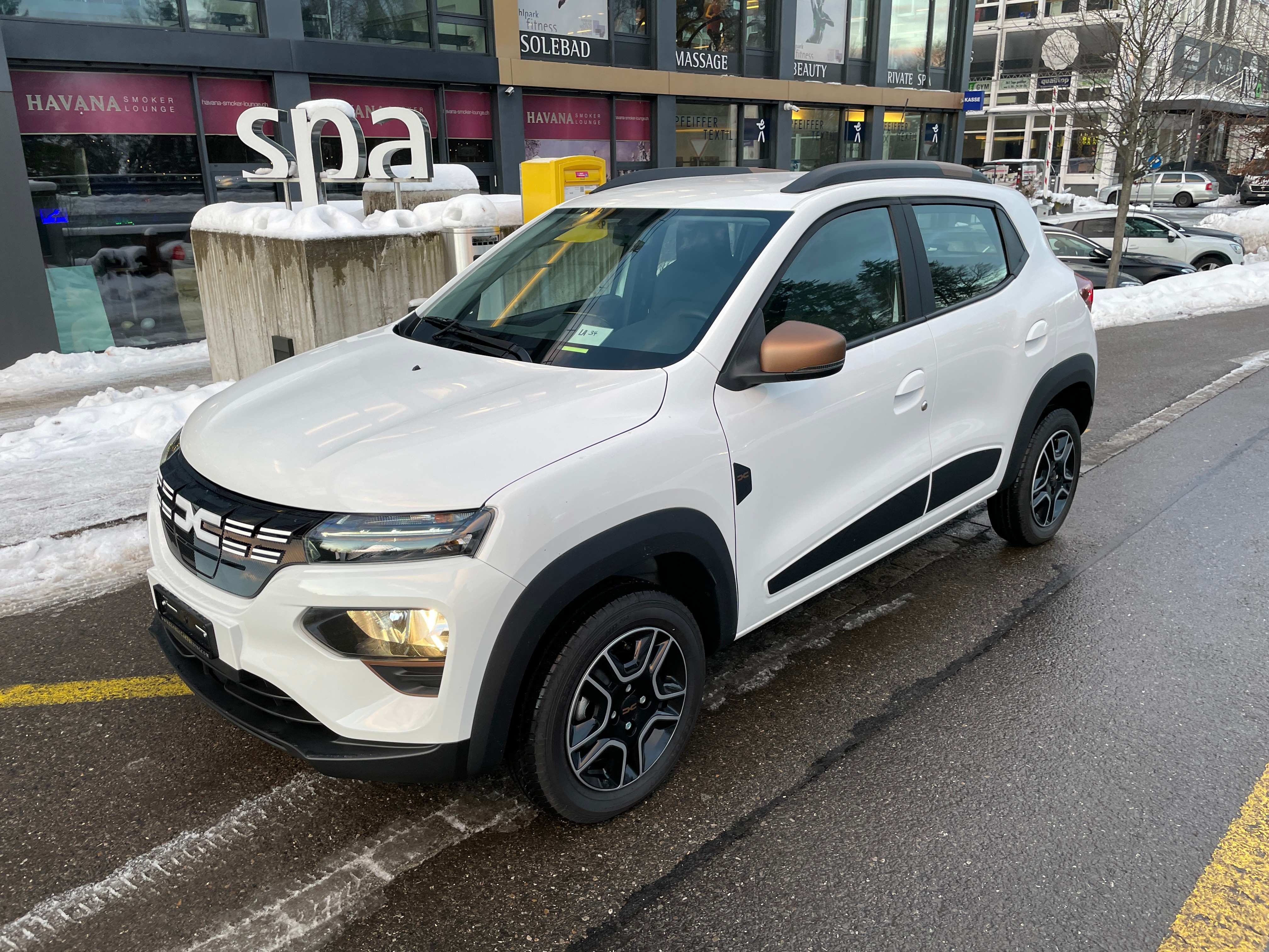 DACIA Spring 27 kWh Electric 65 Extreme mit CCS-Schnelllader