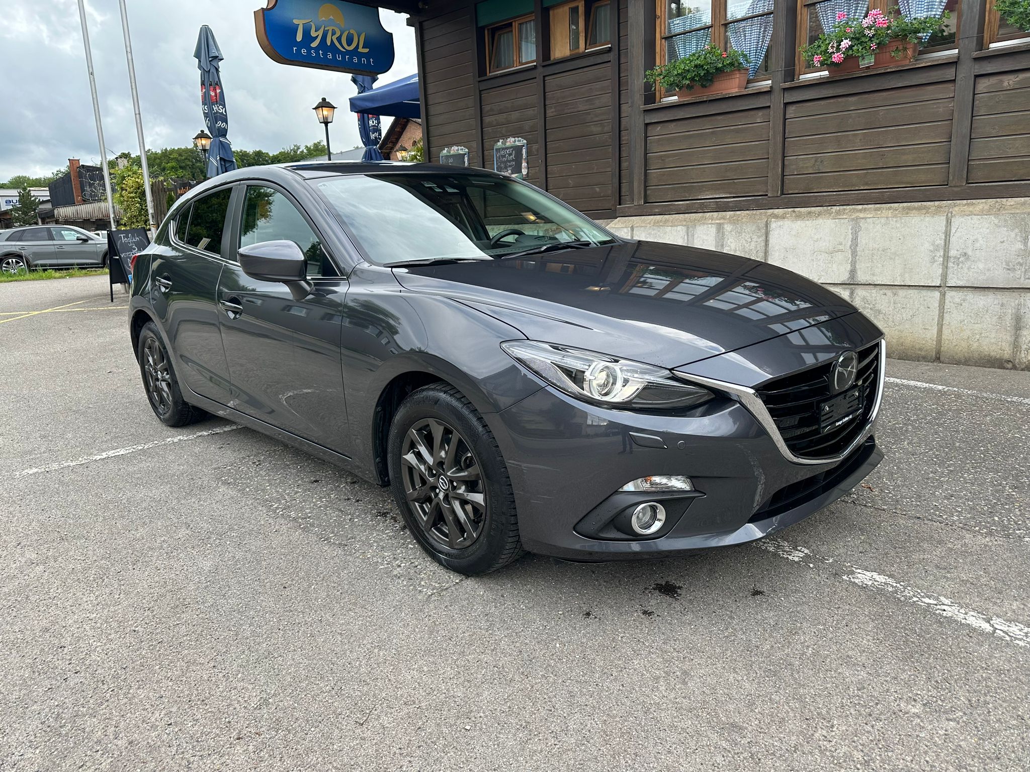 MAZDA 3 2.0 16V Revolution