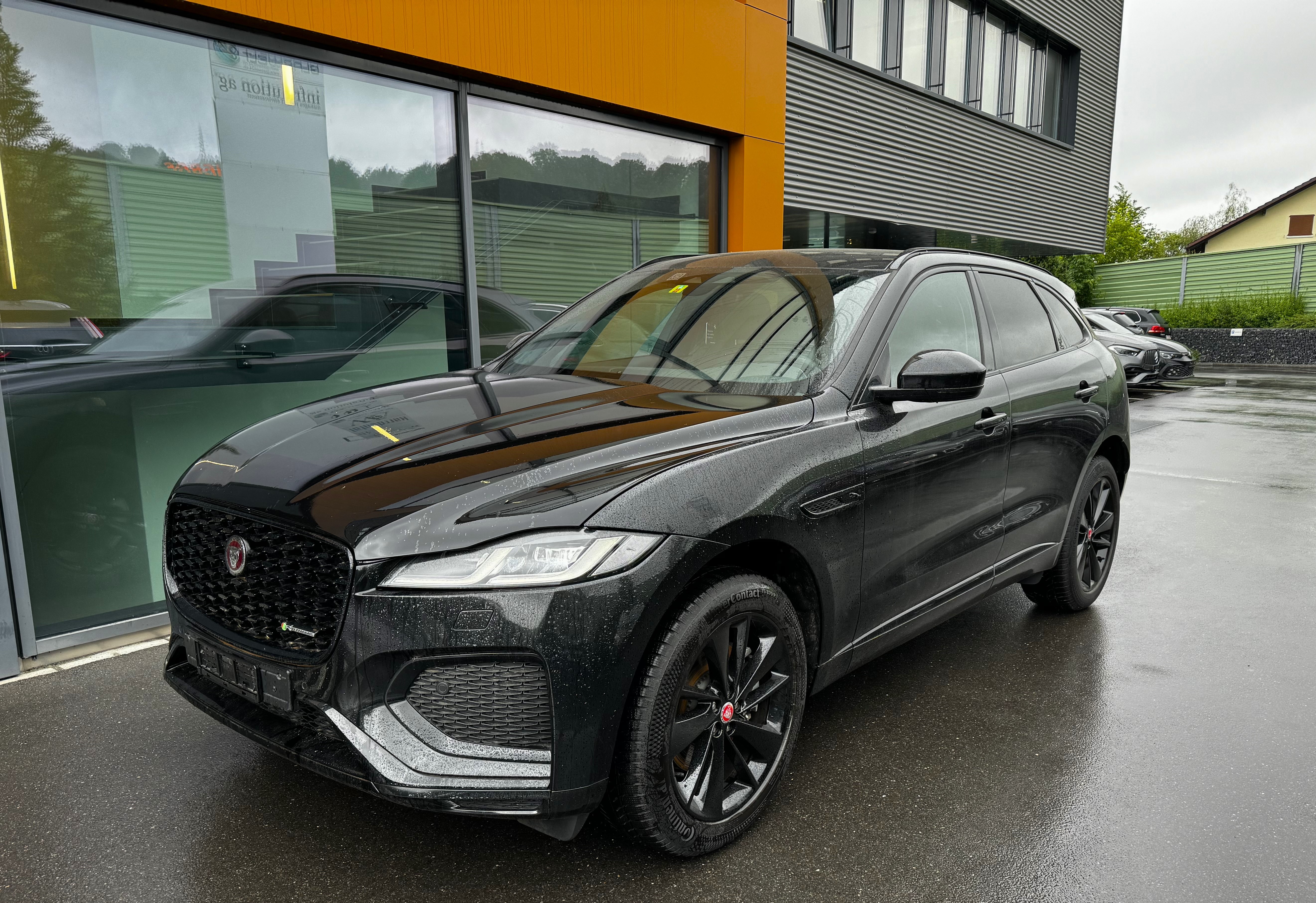 JAGUAR F-Pace 2.0 P250 R-Dyn. SE