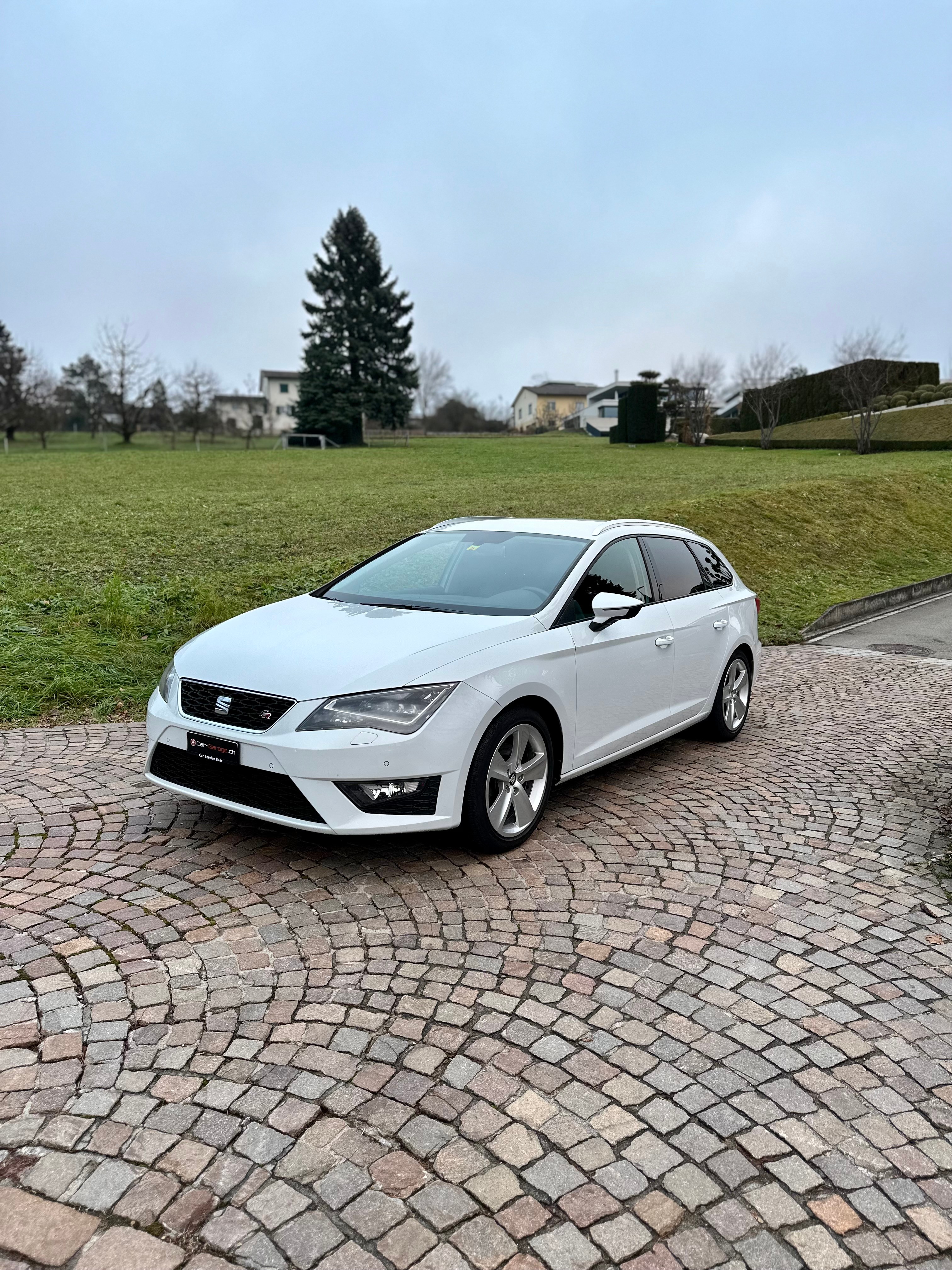 SEAT Leon ST 2.0 TDI FR Line 4Drive