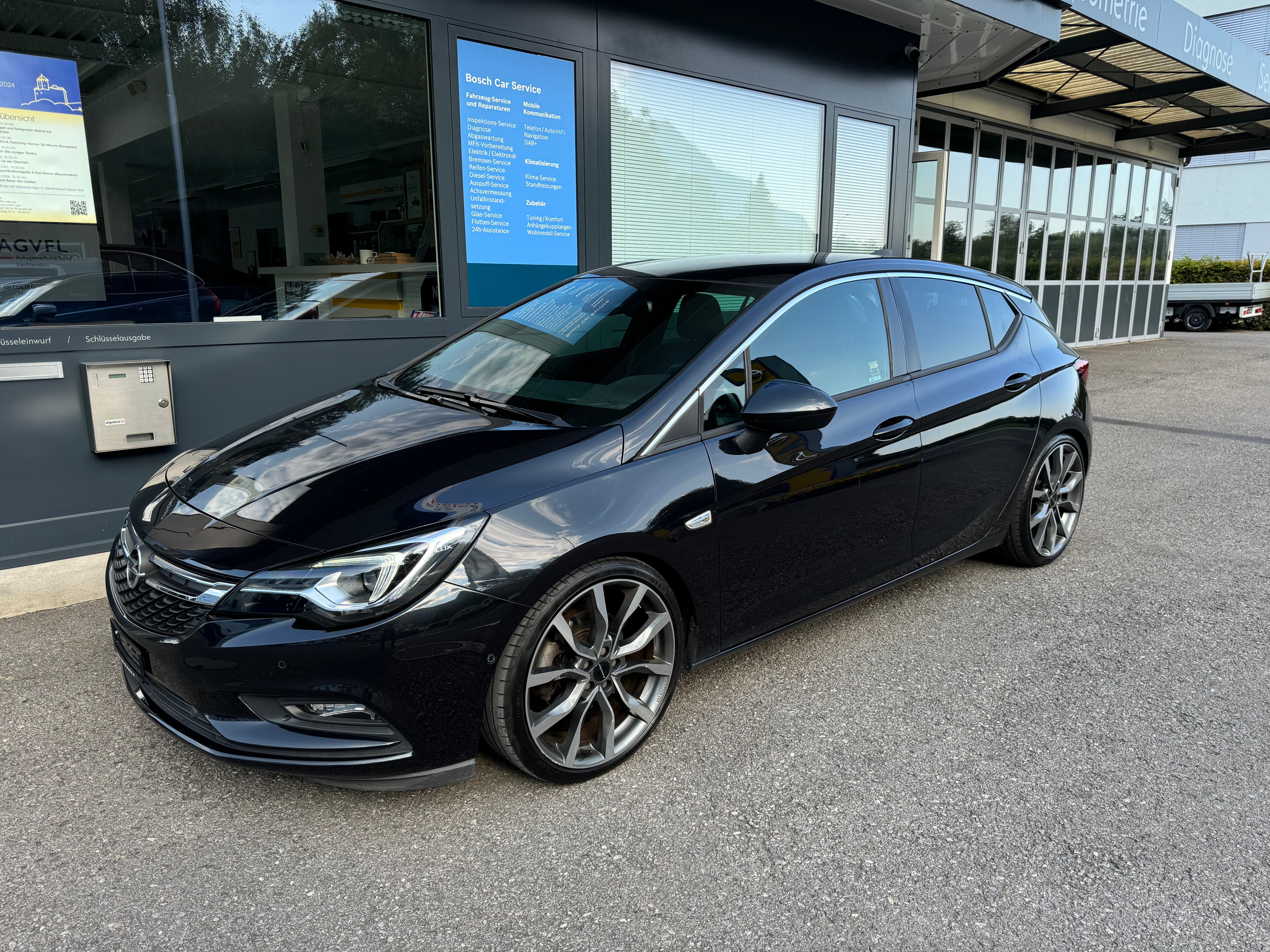 OPEL Astra 1.6i Turbo Dynamic