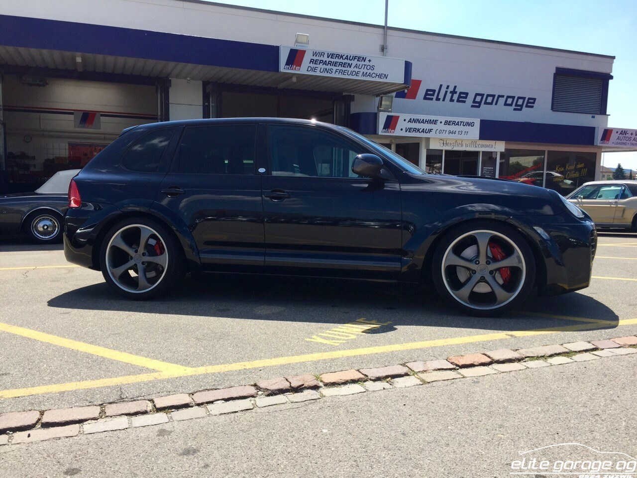 PORSCHE Cayenne Turbo