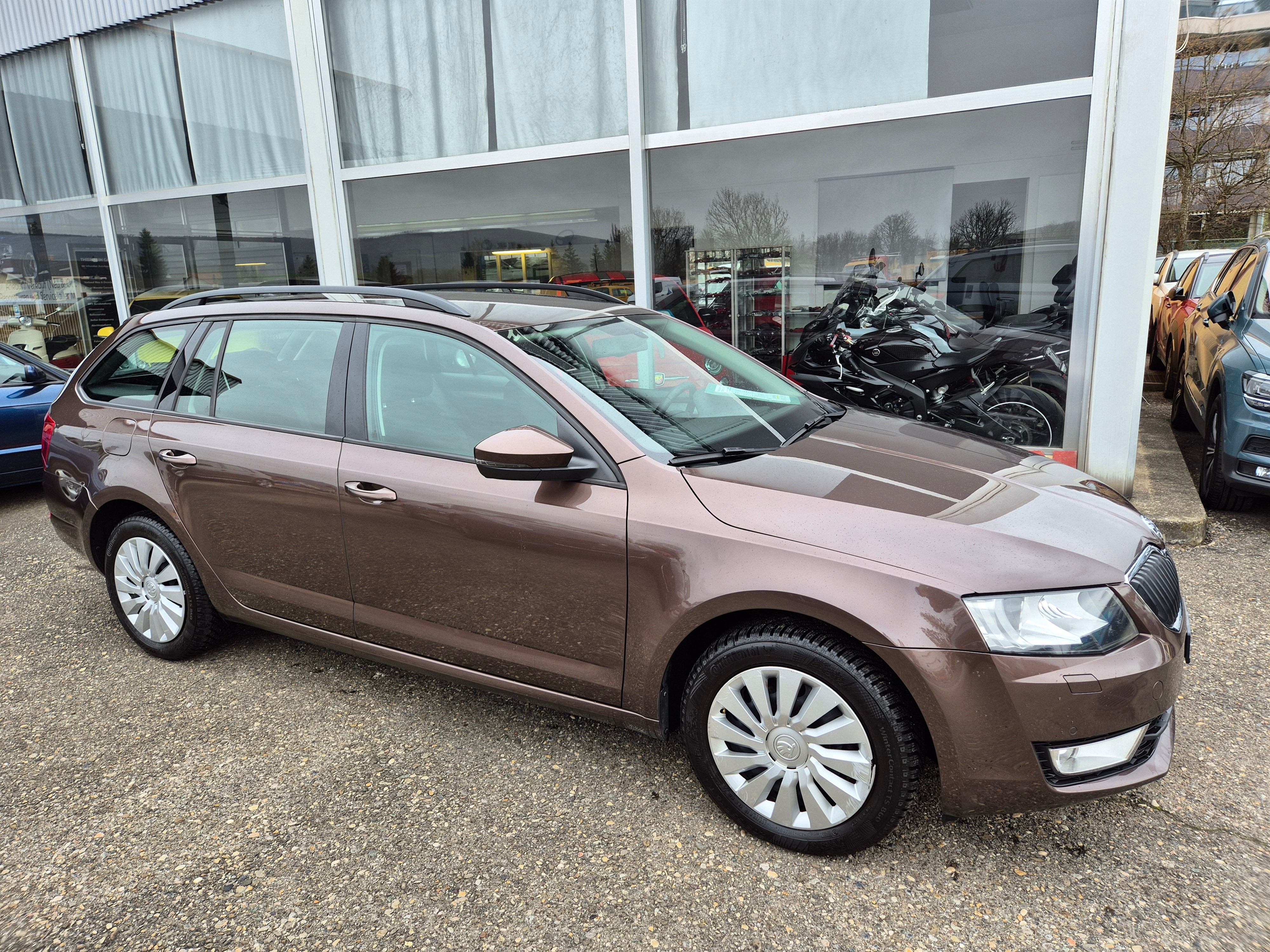 SKODA Octavia Combi 1.6 TDI Ambition DSG