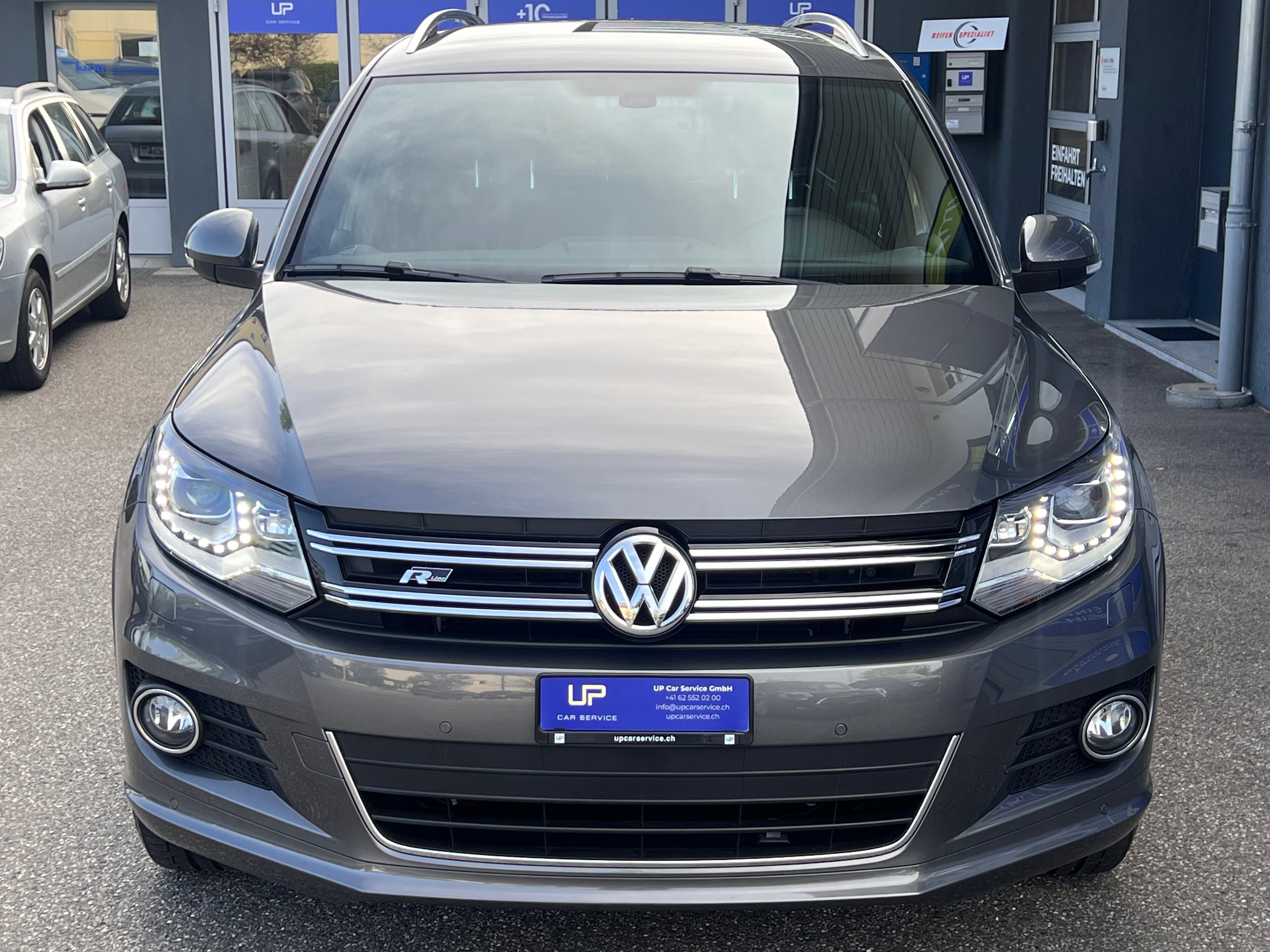 VW Tiguan 2.0 TDI BlueMotion Sport&Style 4Motion DSG * R-Line* MY 2014 *