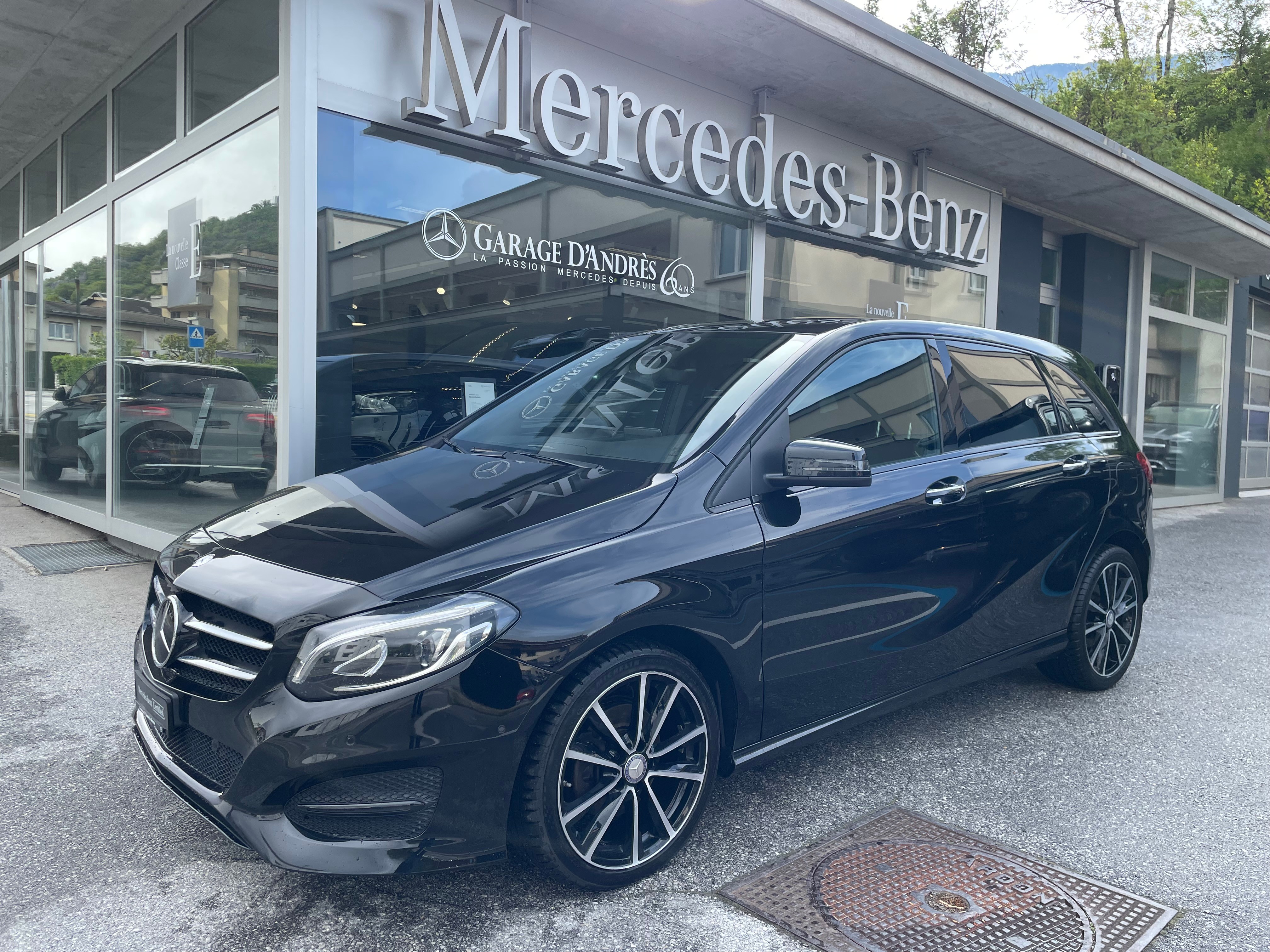 MERCEDES-BENZ B 220 CDI Swiss Star Edition Urban 4Matic 7G-DCT