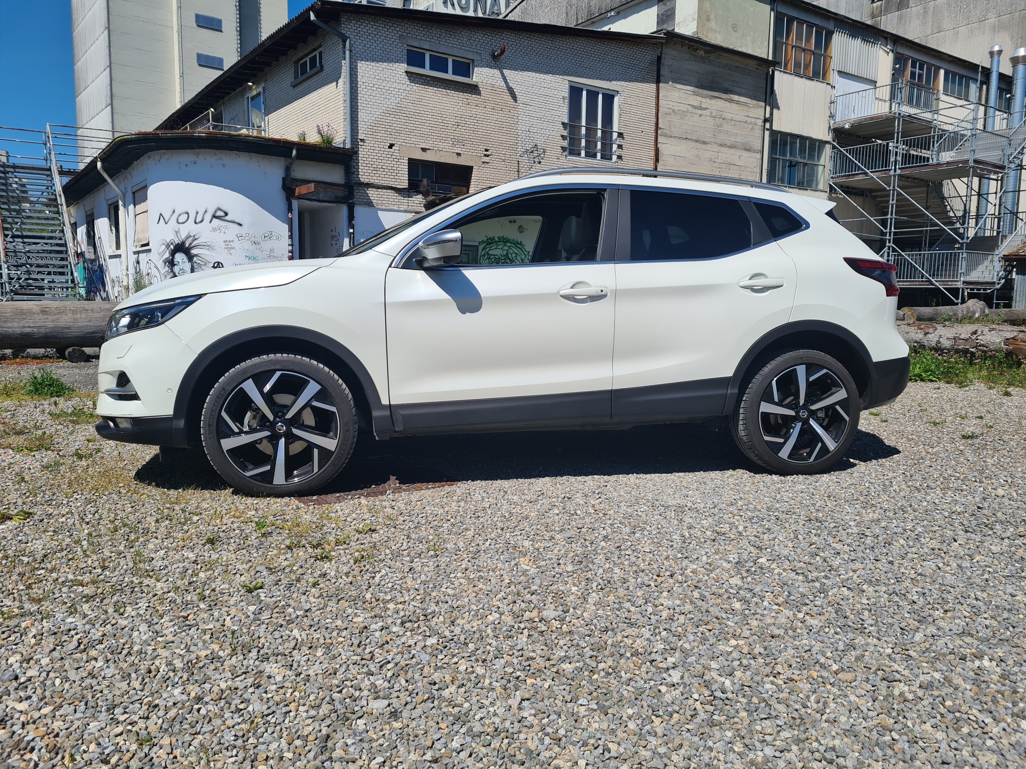 NISSAN Qashqai 1.2 DIG-T tekna+ Xtronic CVT