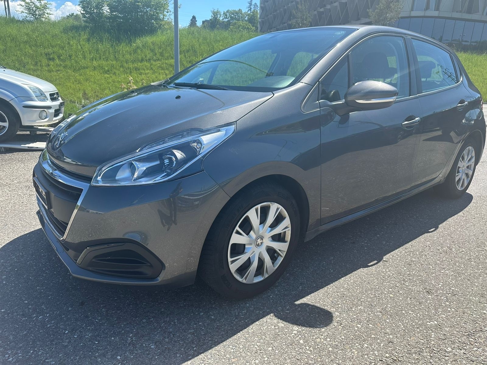 PEUGEOT 208 1.2 PureTech Style