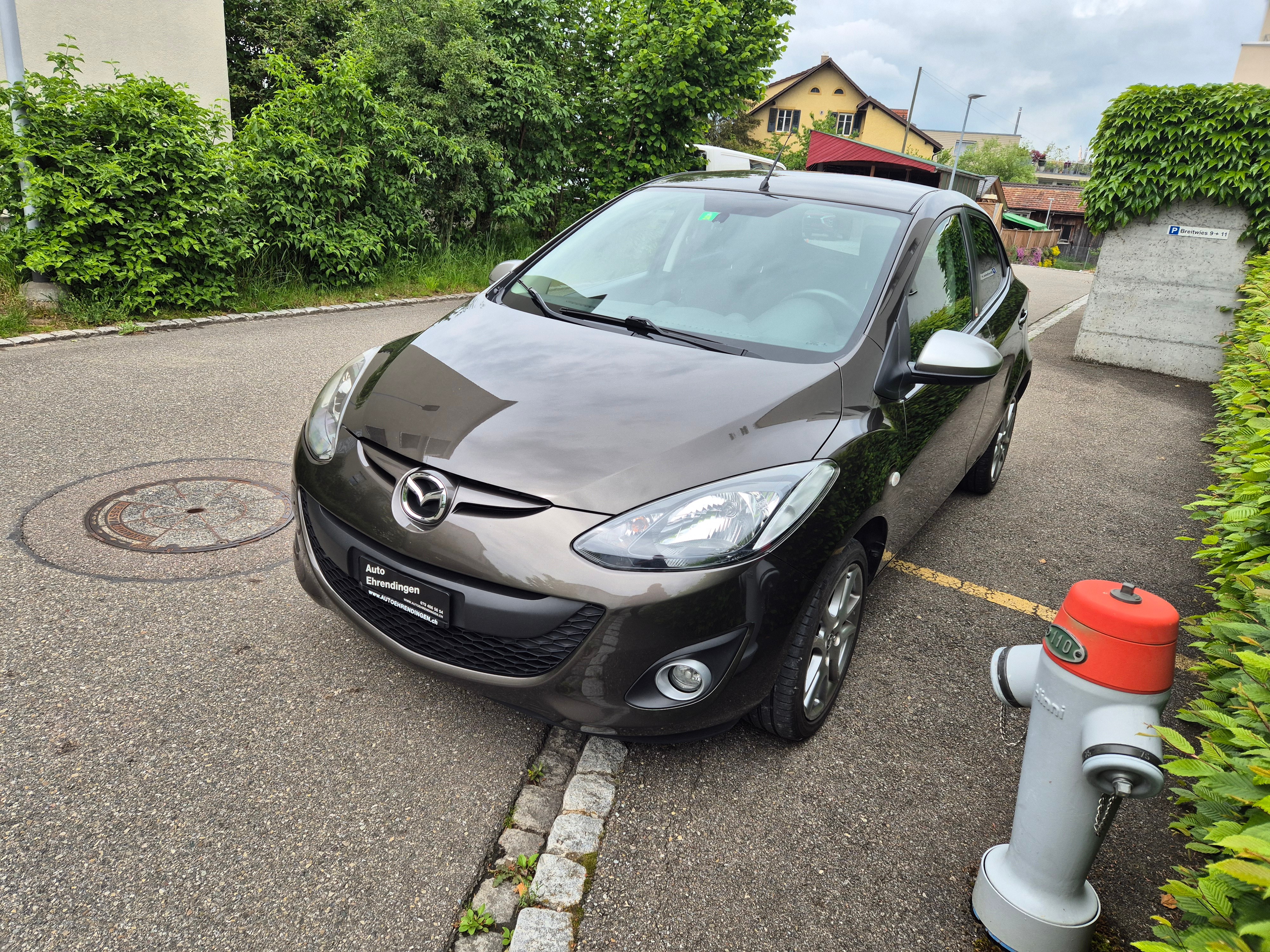 MAZDA 2 1.3i 16V Voila ma Suisse Edition+