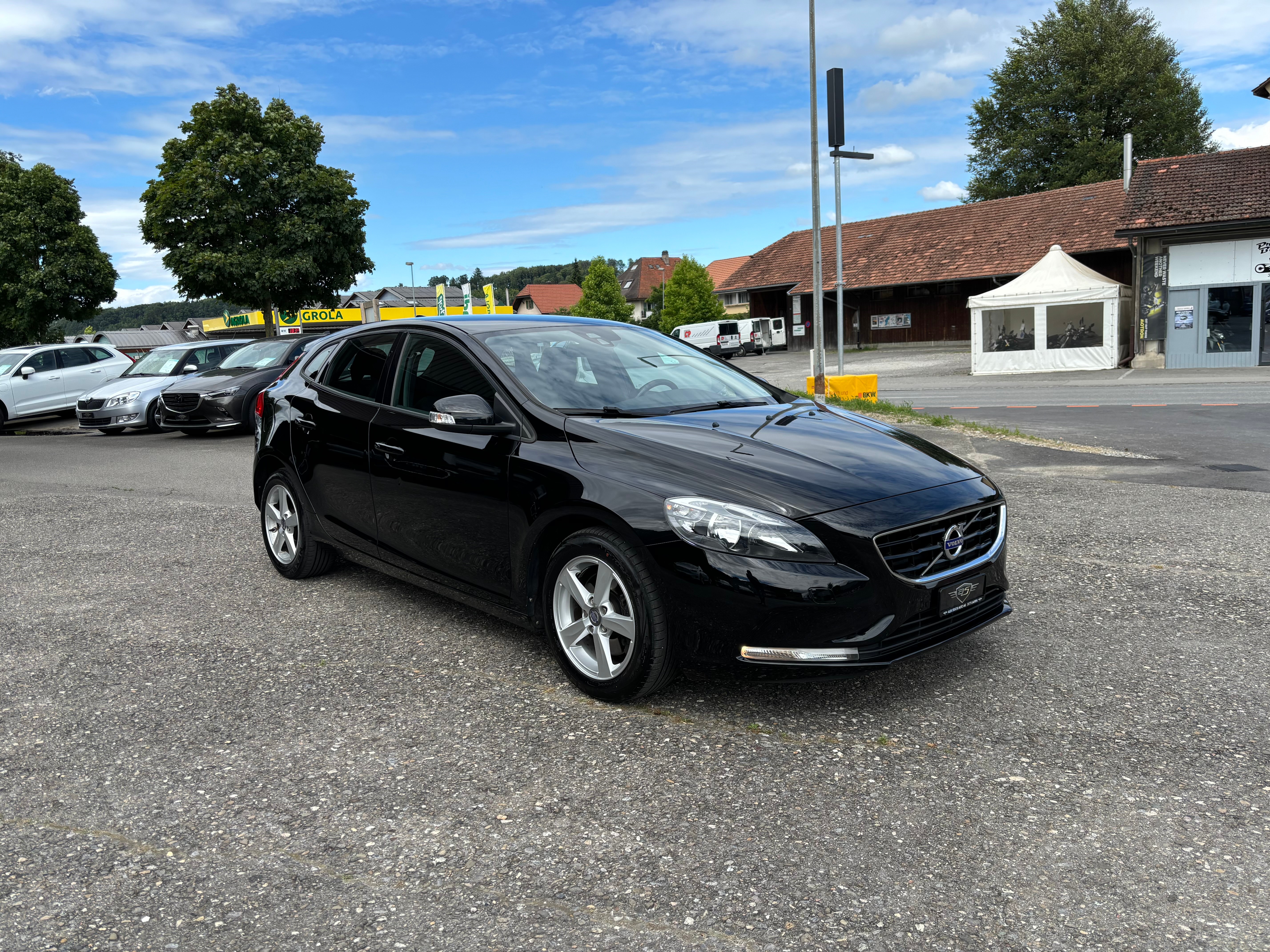 VOLVO V40 T2 Momentum