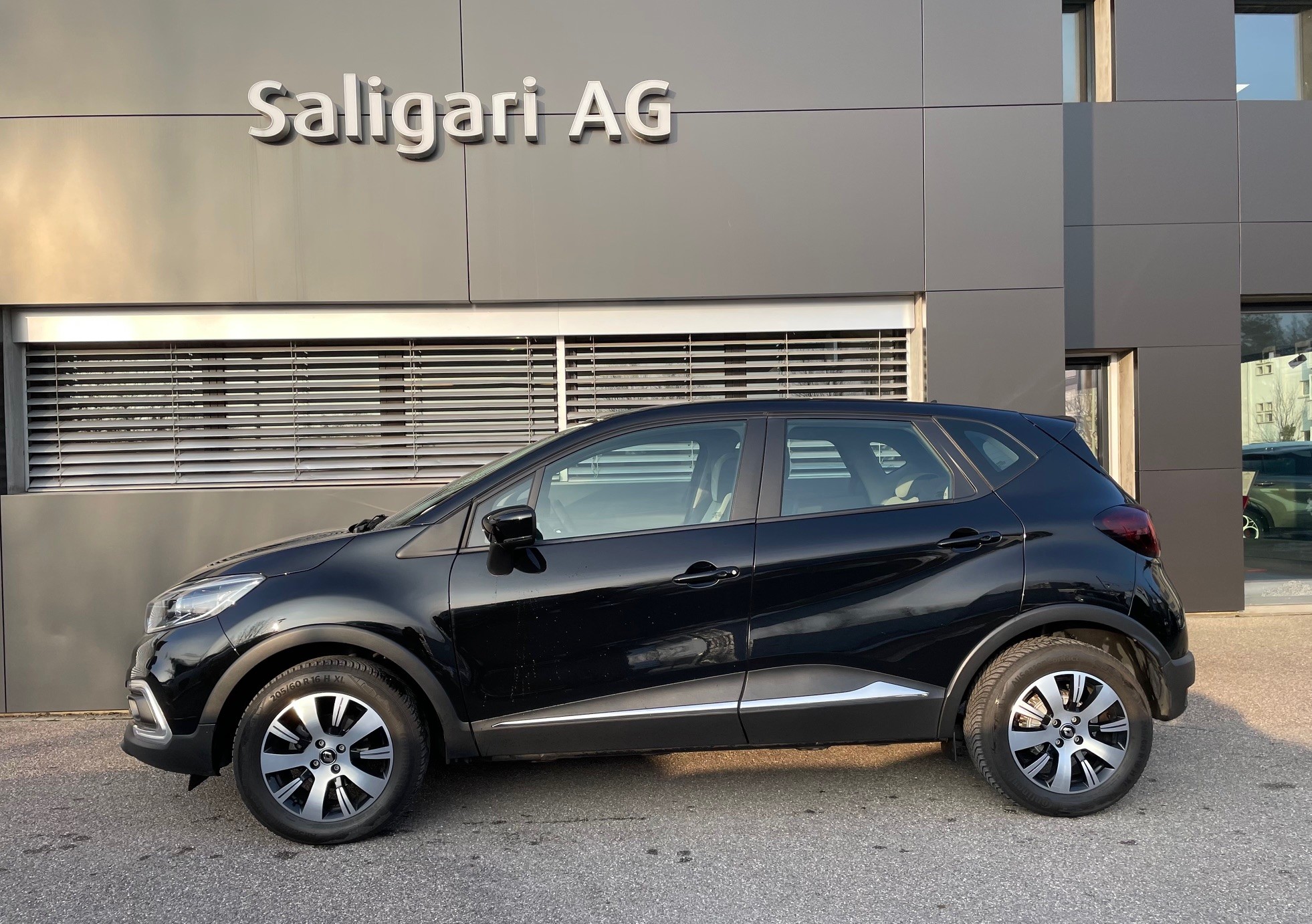 RENAULT Captur 0.9 Zen