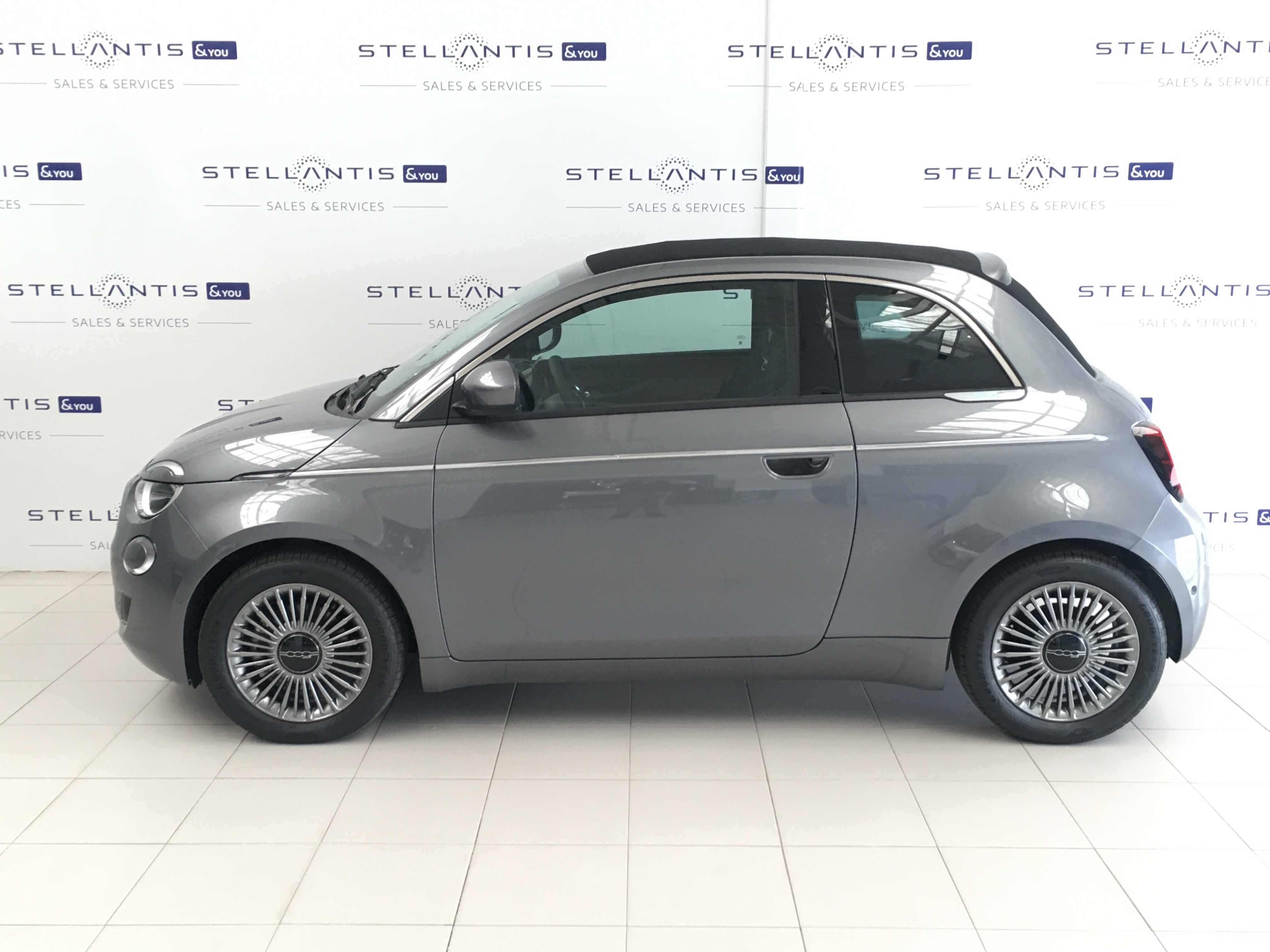 FIAT 500 C electric 87 kW Swiss Edition