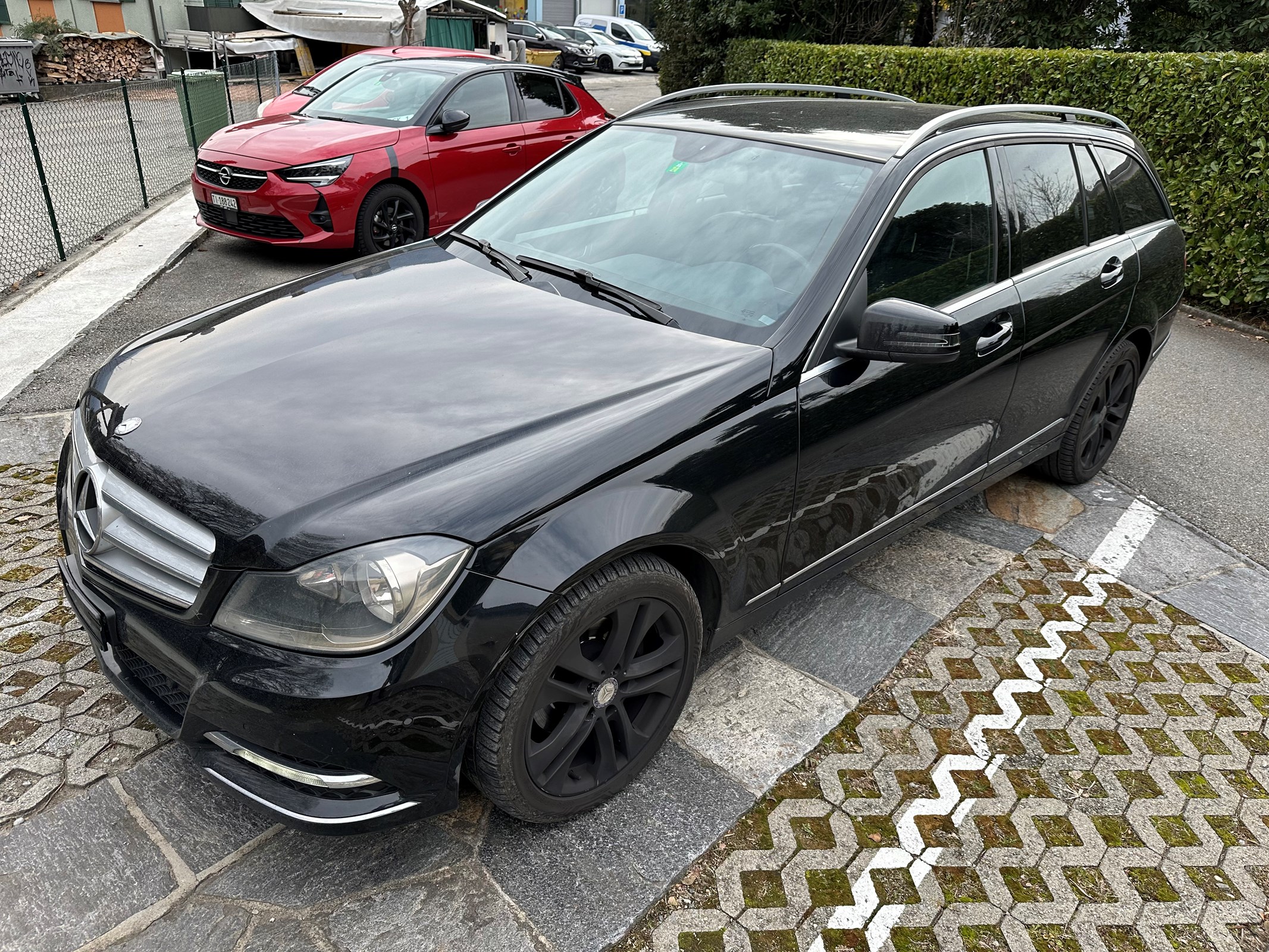 MERCEDES-BENZ C 180