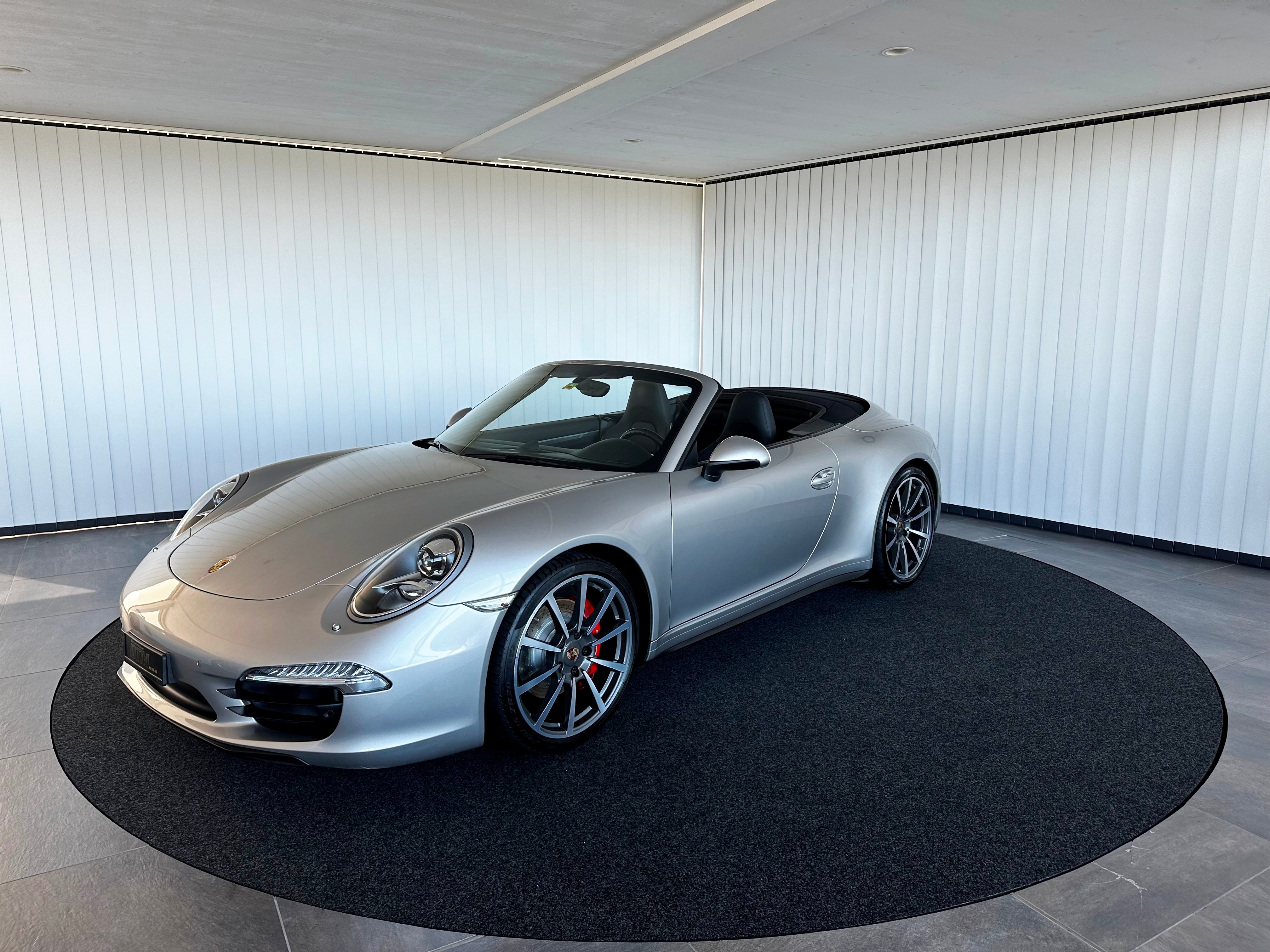 PORSCHE 911 Carrera 4S Cabrio