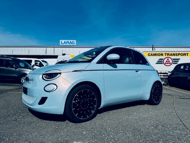 FIAT 500 C electric 87 kW La Prima By Bocelli Top