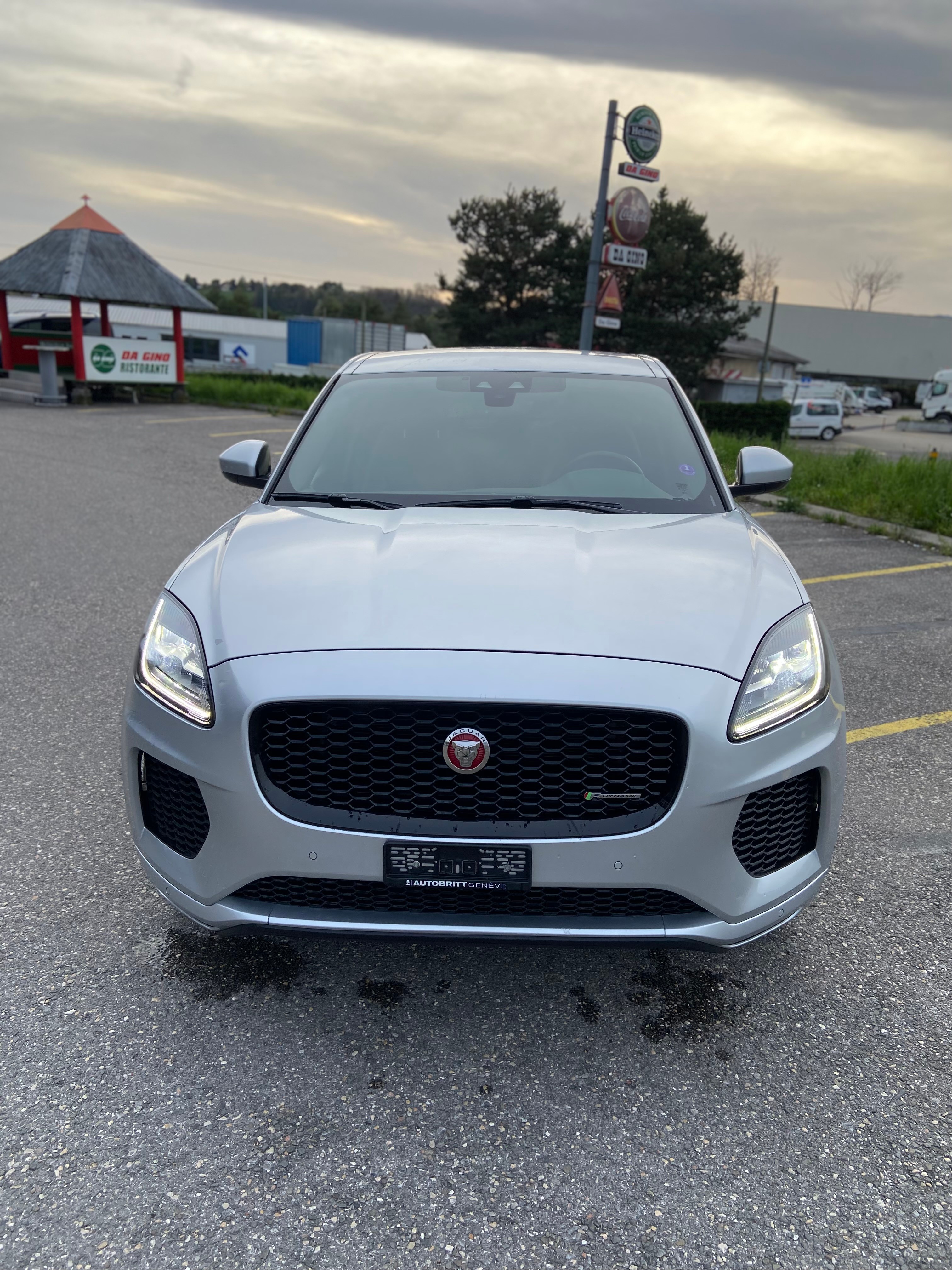 JAGUAR E-Pace P200 R-Dynamic AWD Automatik