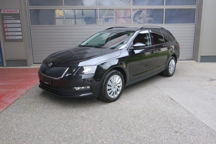 SKODA Octavia Combi 1.6 TDI Ambition DSG