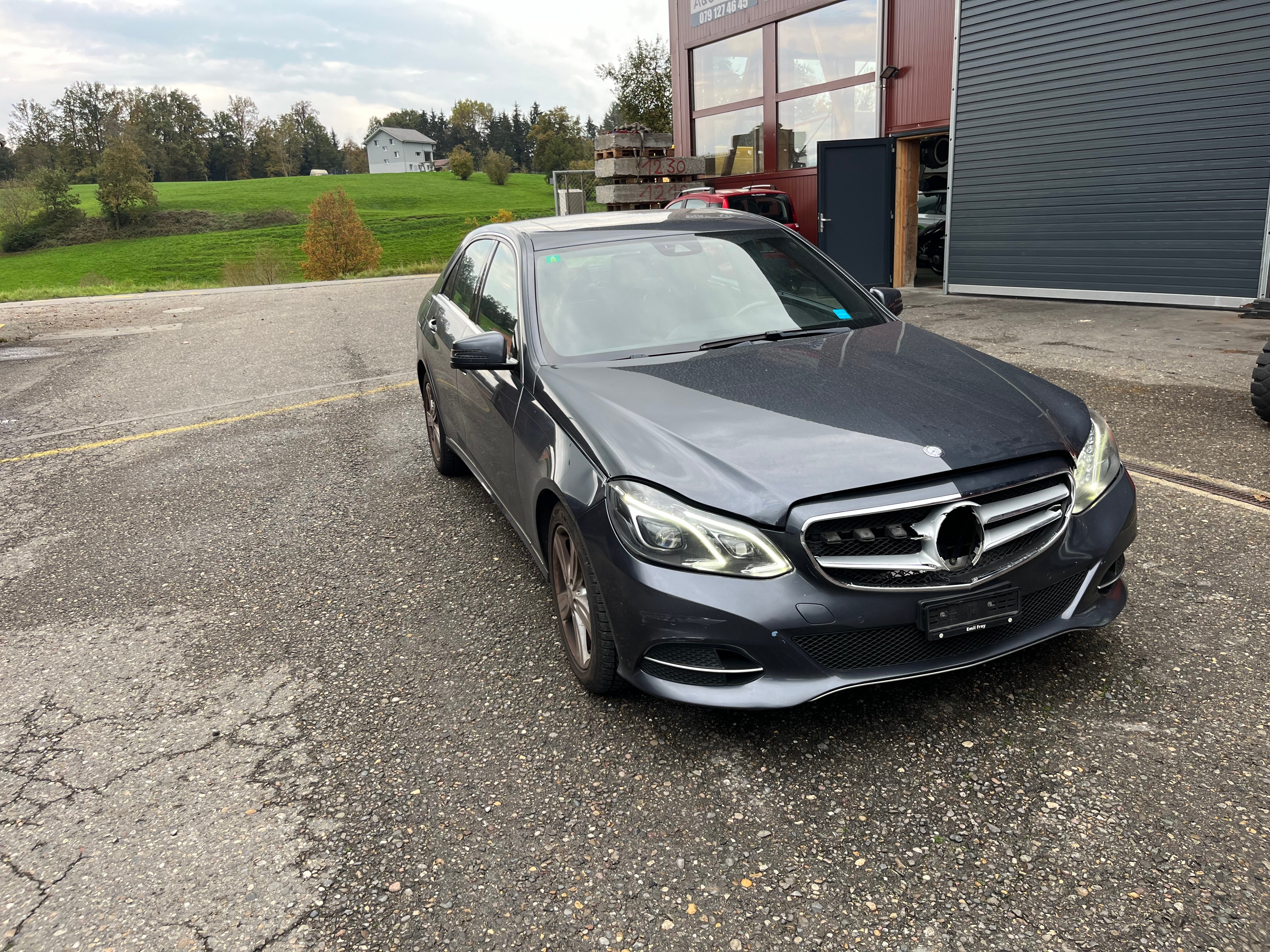 MERCEDES-BENZ E 250 BlueTEC Avantgarde 4Matic 7G-Tronic