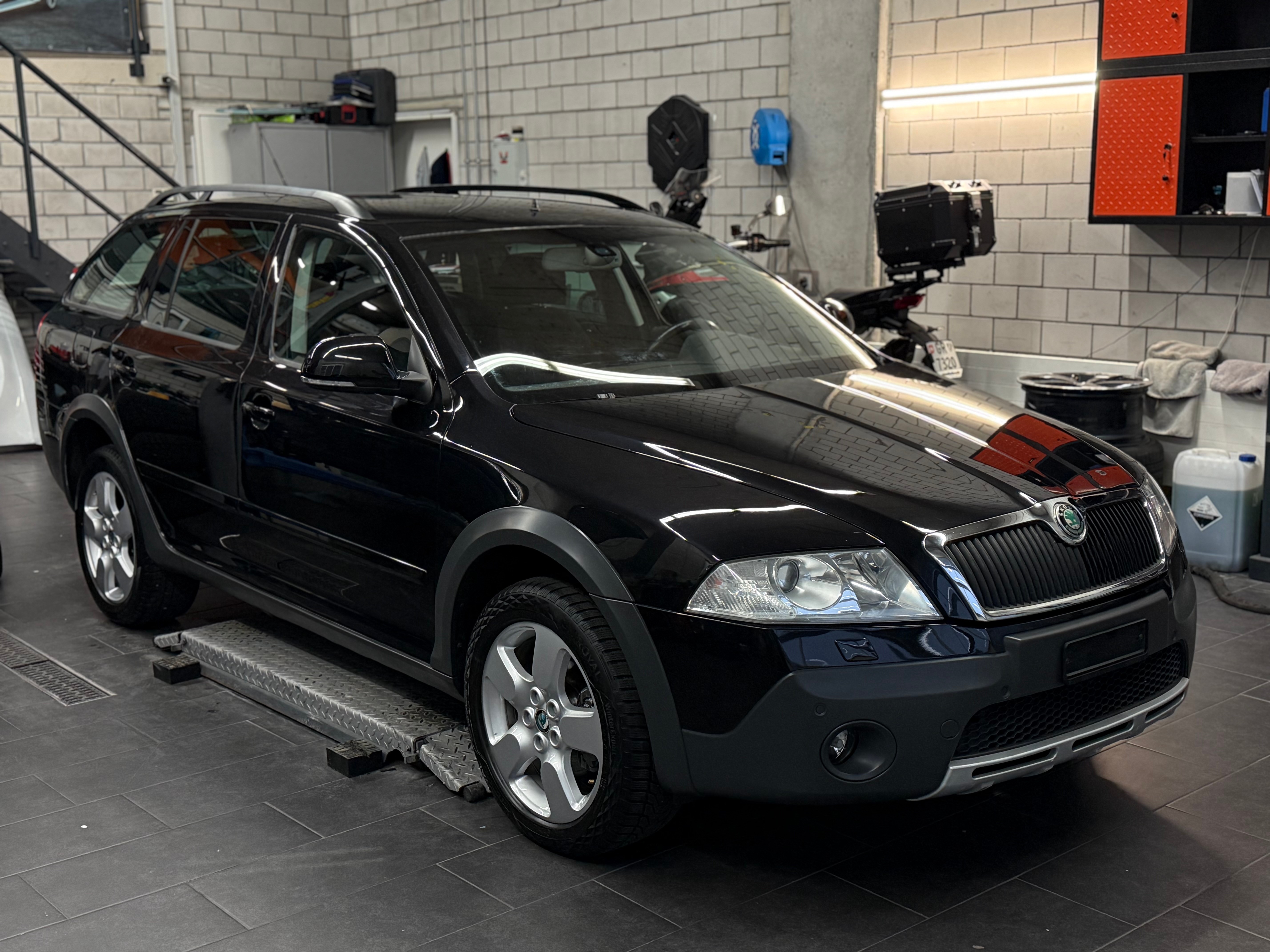 SKODA Octavia Scout 2.0 TDI 4x4