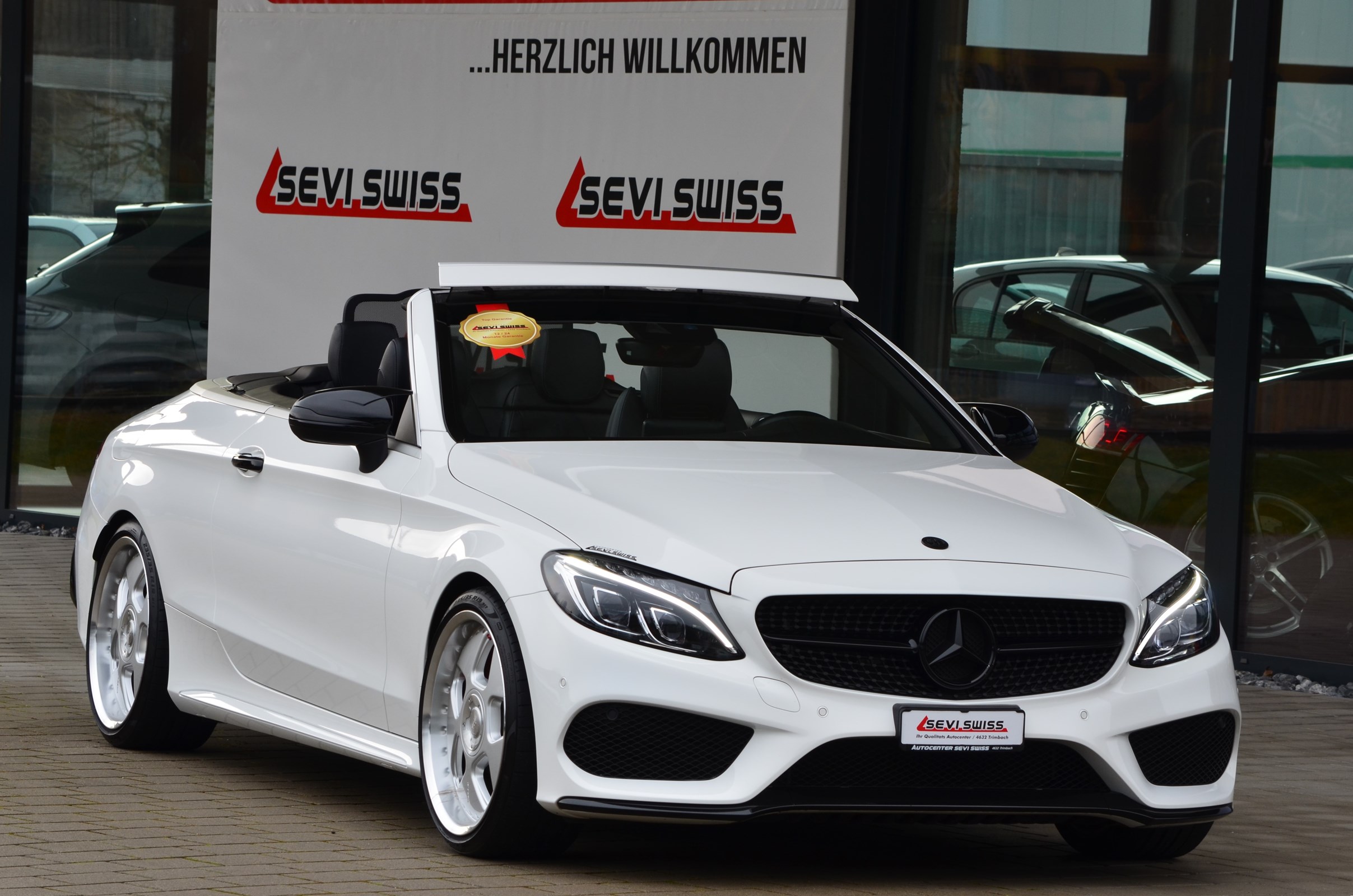 MERCEDES-BENZ C 250 Cabriolet AMG Line 9G-Tronic