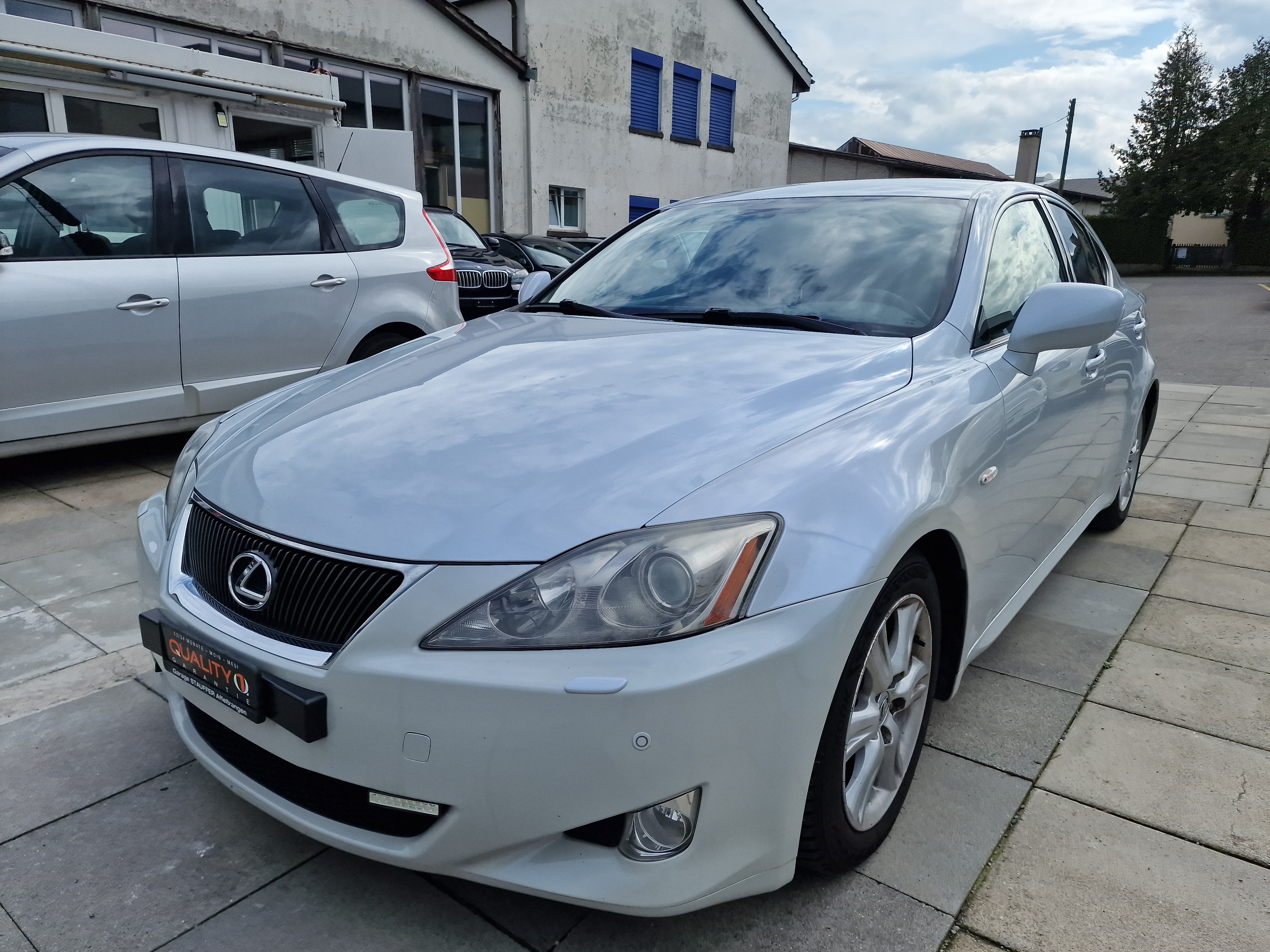 LEXUS IS 220d Sport