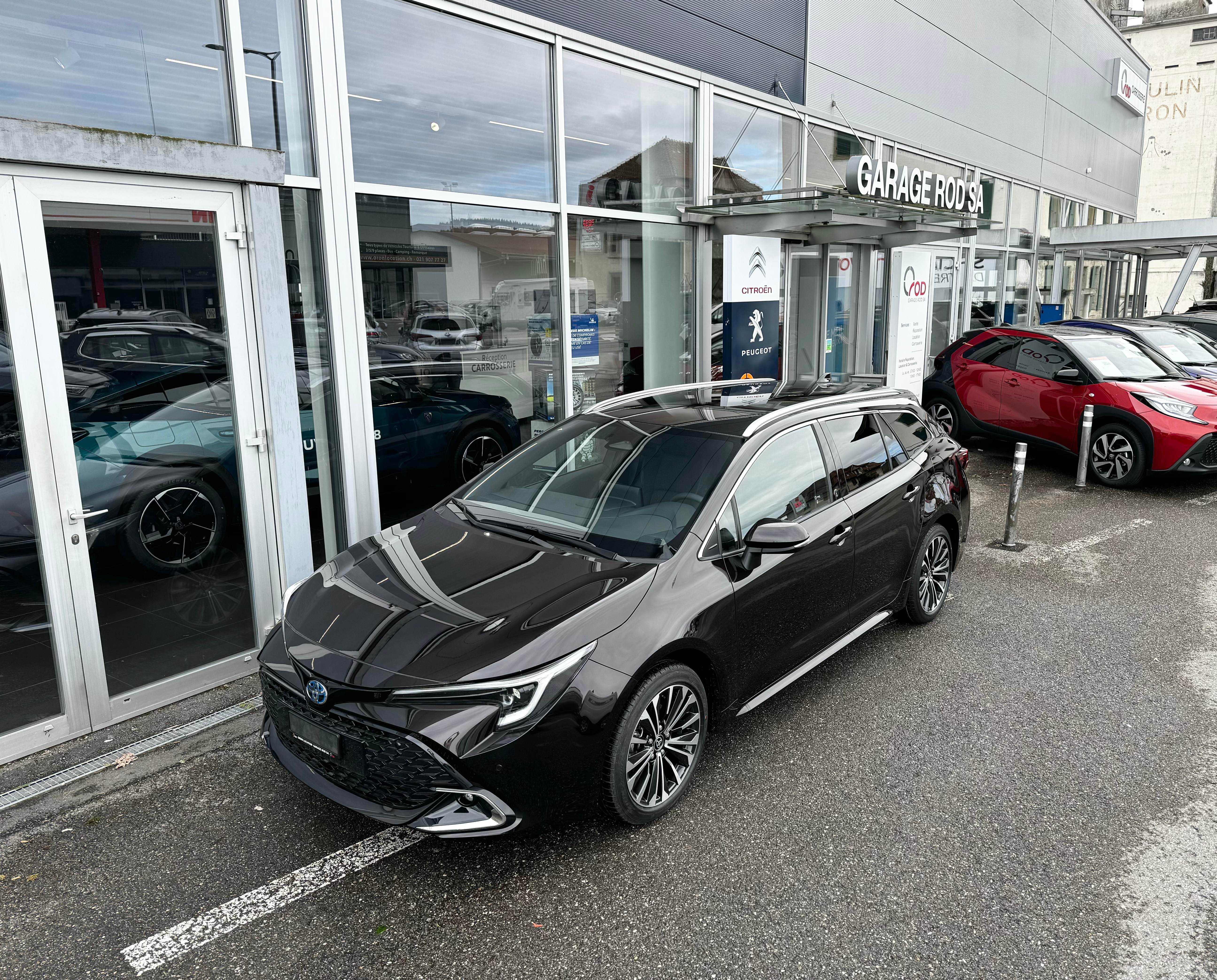 TOYOTA Corolla 1.8 HSD Trend e- CVT