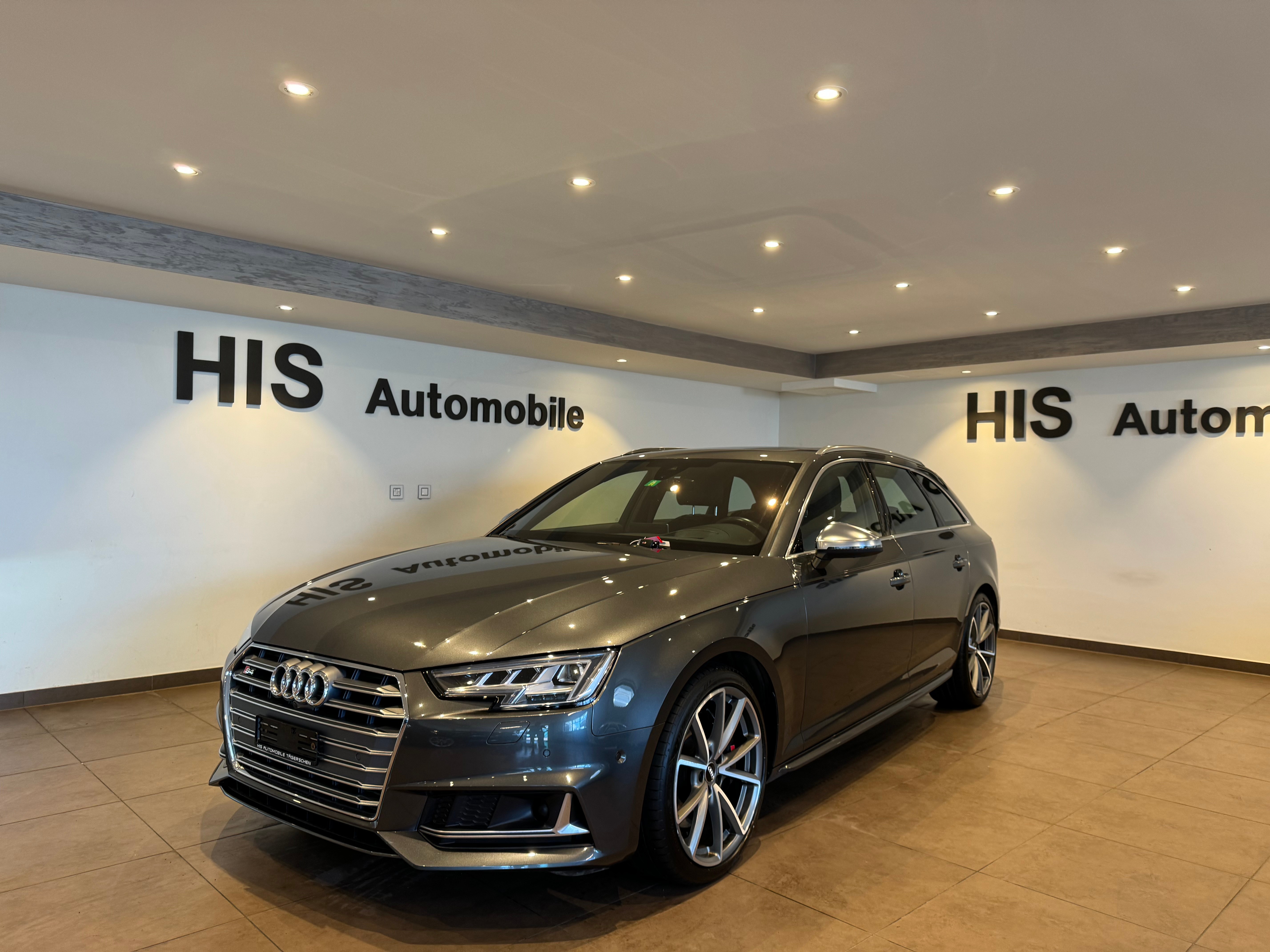 AUDI S4 Avant 3.0 V6 TFSI quattro S-Tronic