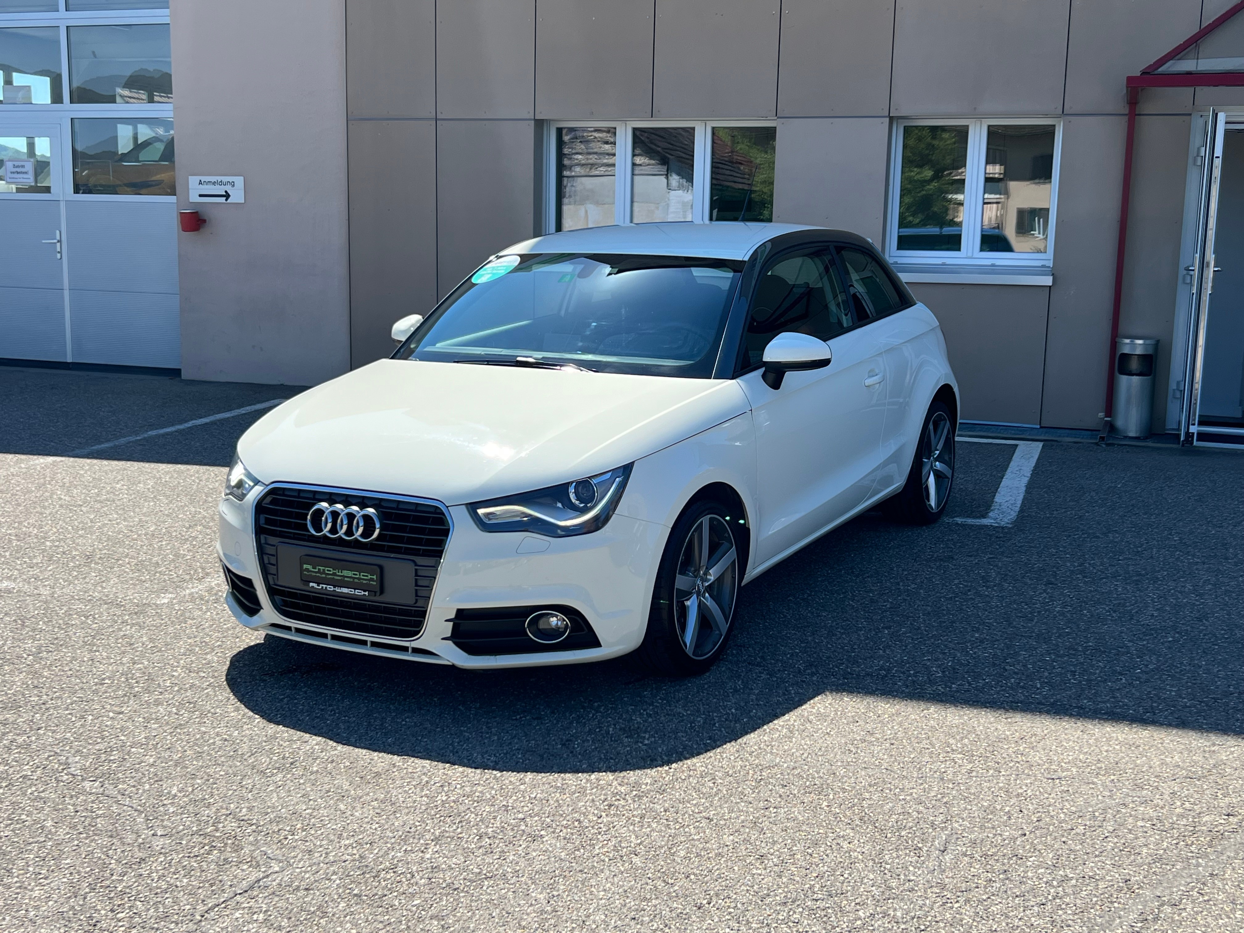 AUDI A1 1.4 TFSI Ambition S-tronic