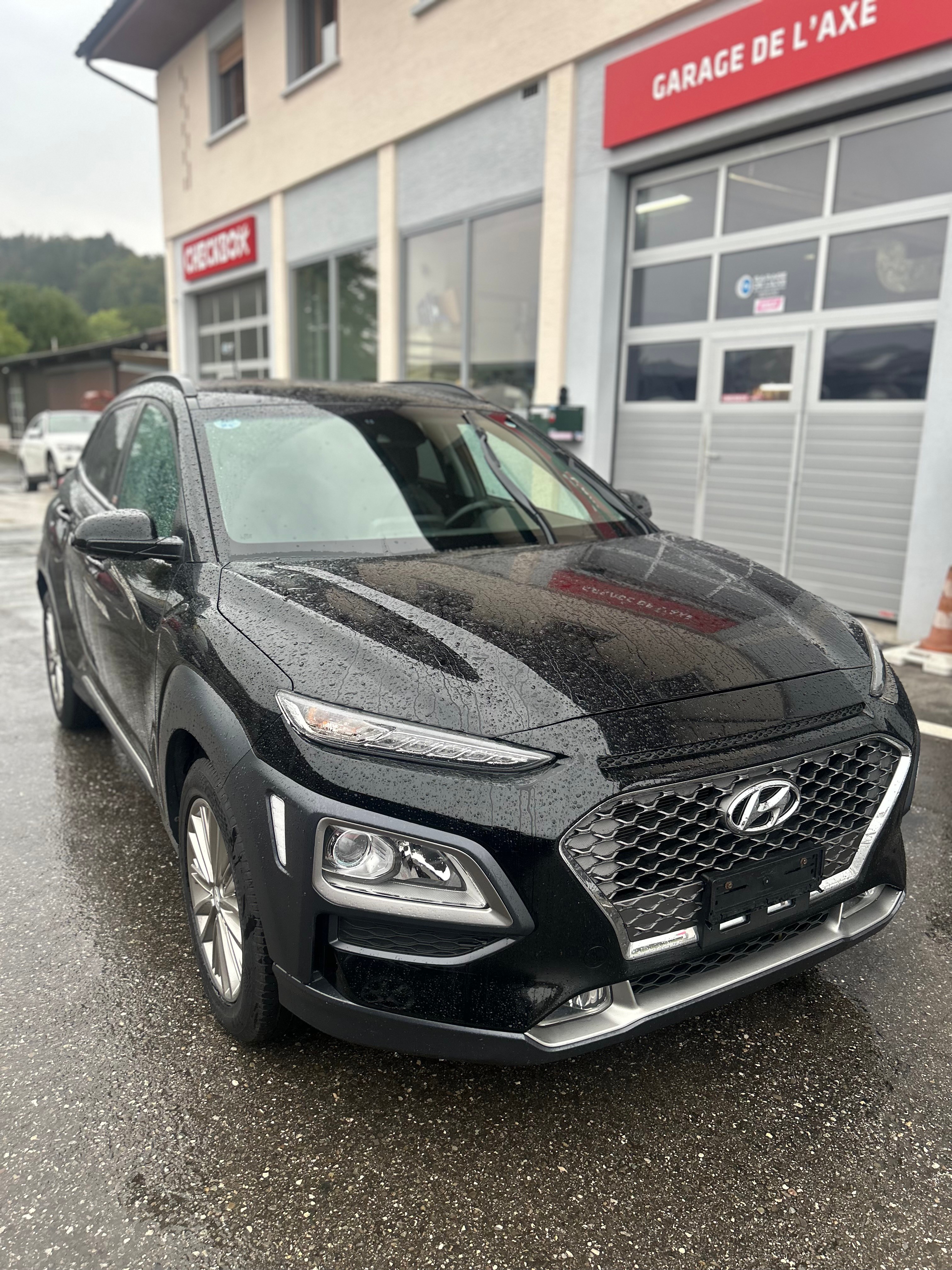 HYUNDAI Kona 1.0 T-GDi Launch Plus 2WD