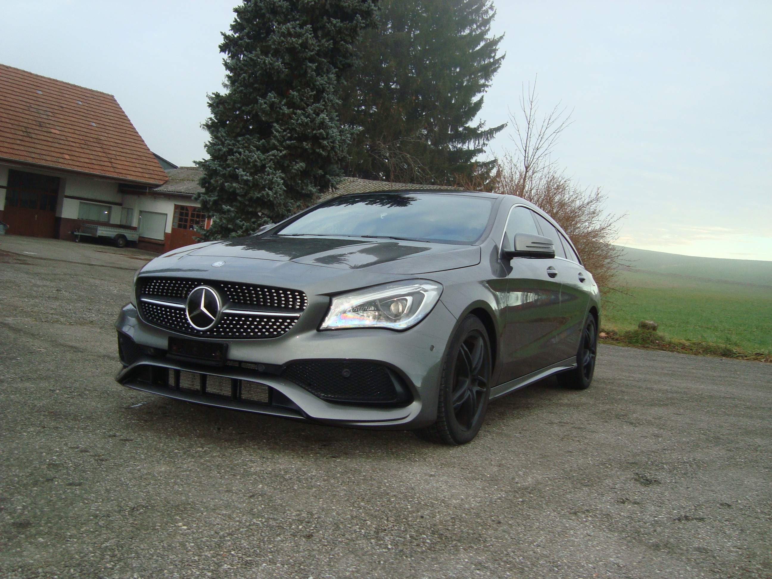 MERCEDES-BENZ CLA Shooting Brake 250 AMG Line 4Matic 7G-DCT