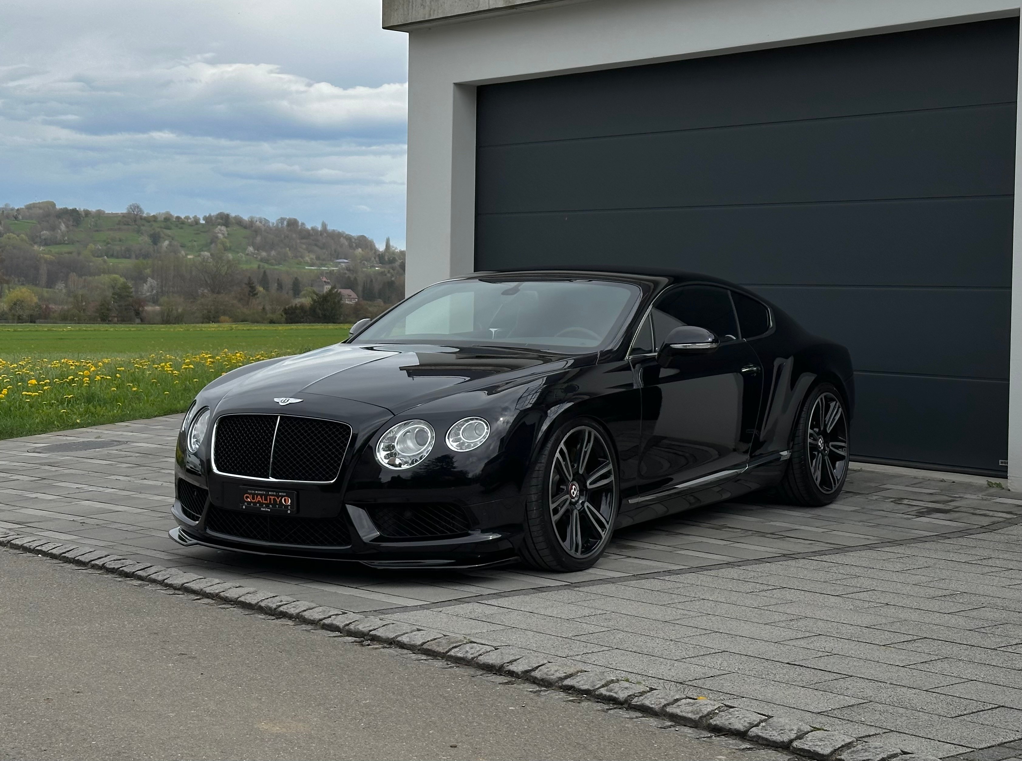 BENTLEY Continental GT 4.0 V8