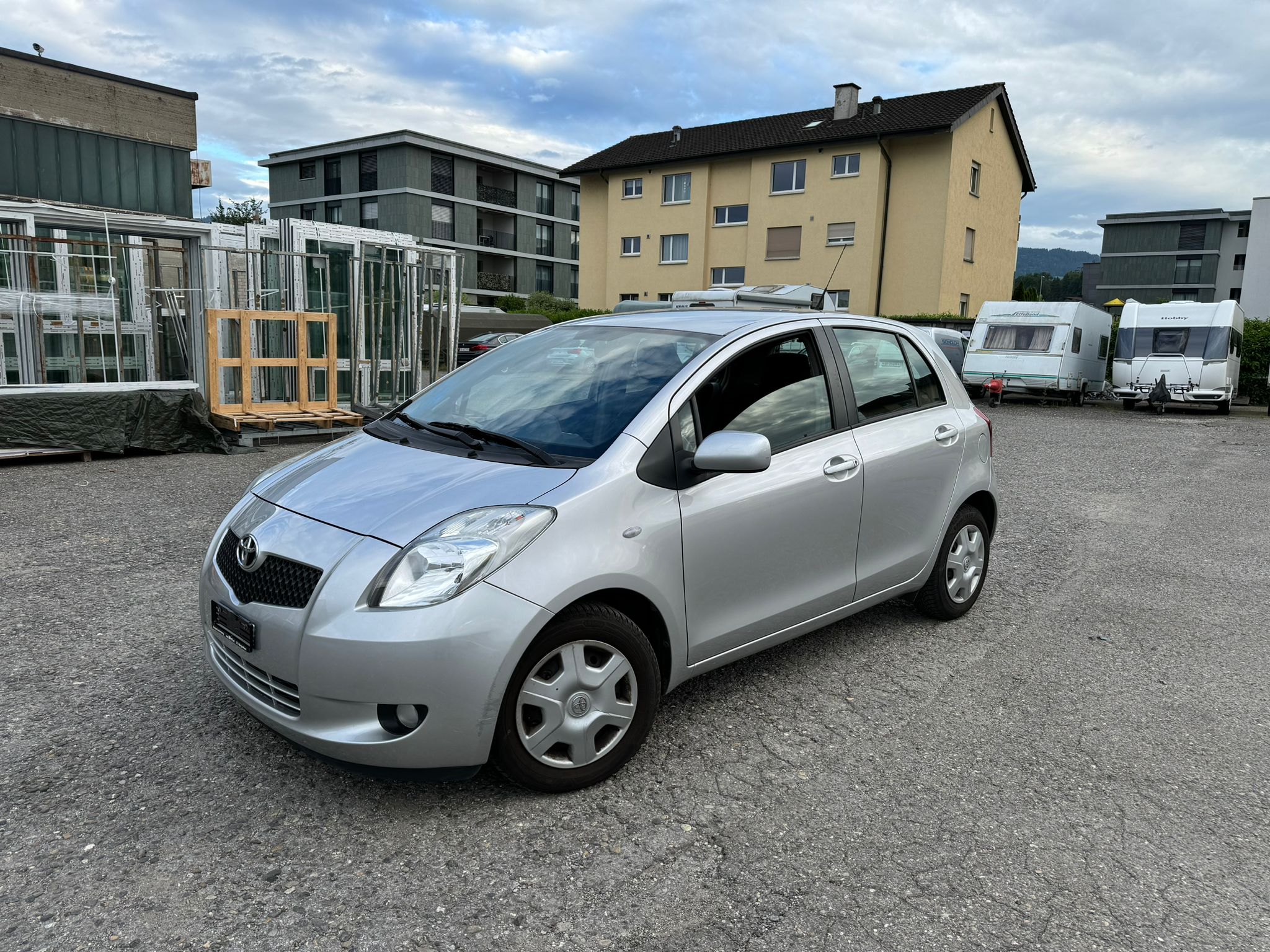 TOYOTA Yaris 1.3 Linea Luna