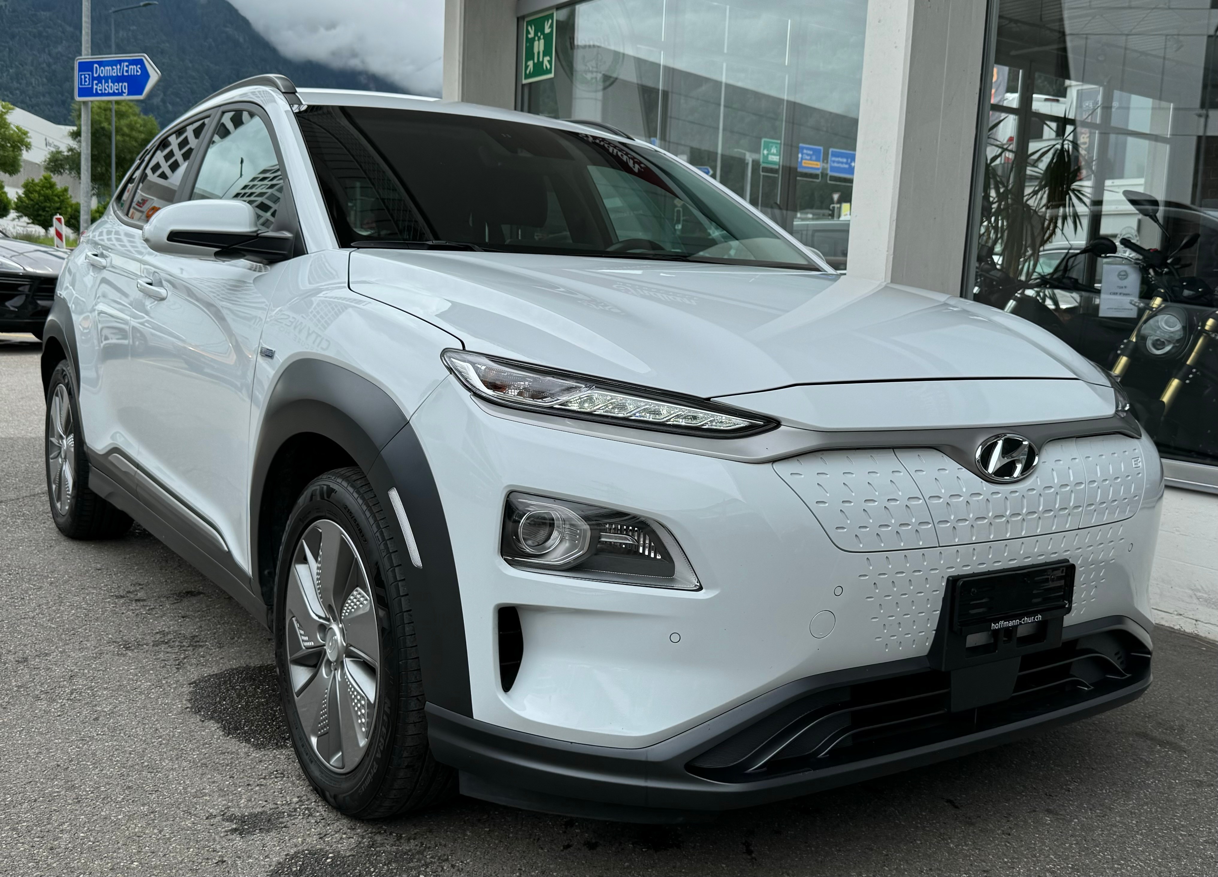 HYUNDAI Kona EV Amplia