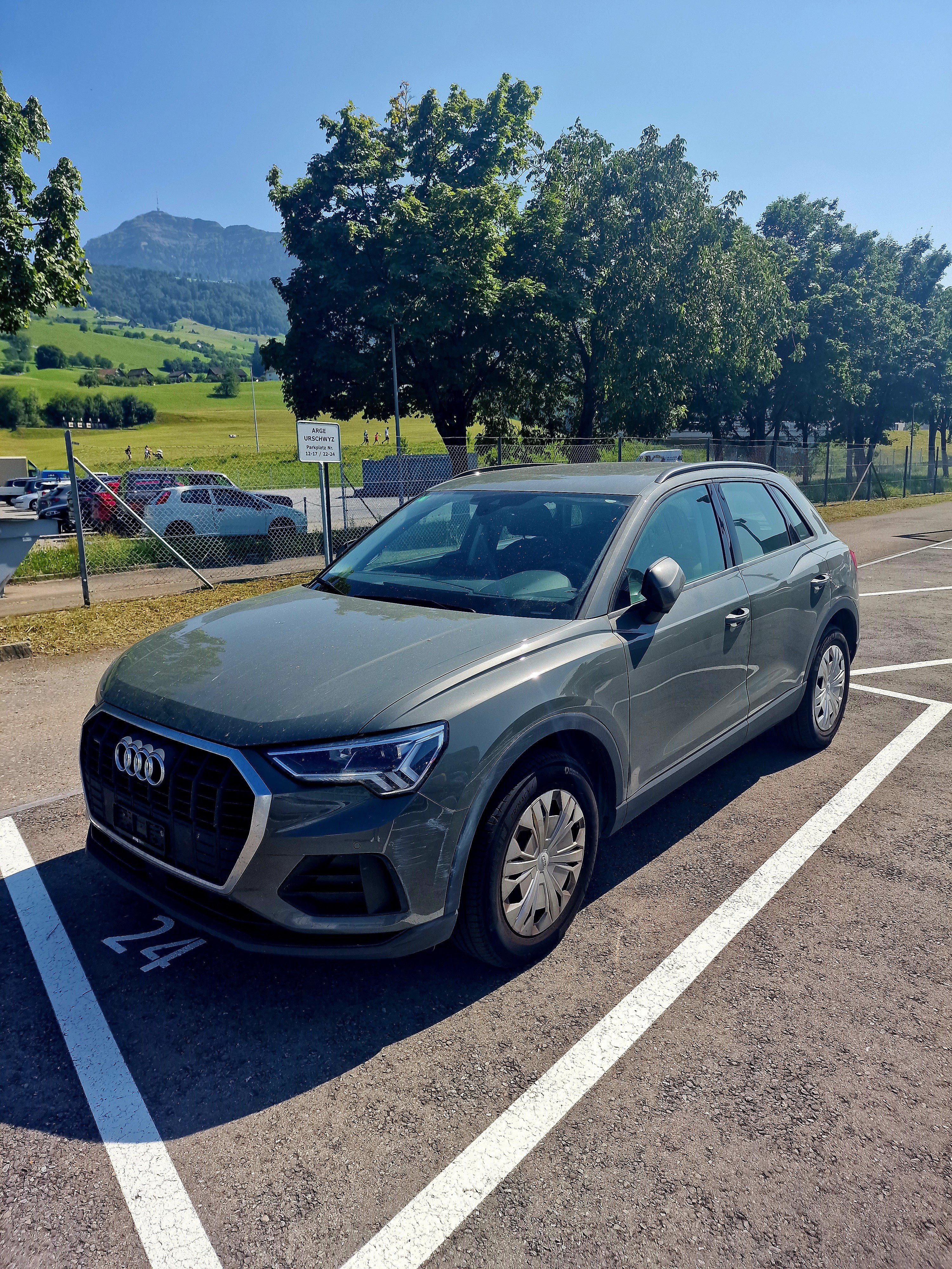 AUDI Q3 40 TDI Attraction quattro S-tronic