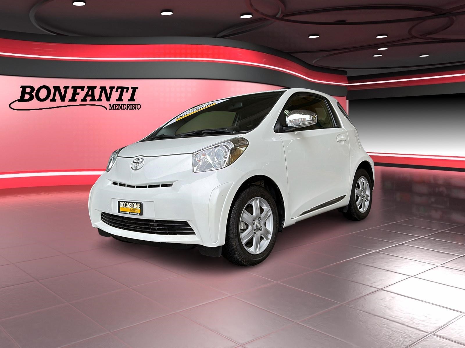 TOYOTA iQ 1.0 VVT-i Linea Luna MiD 2P.