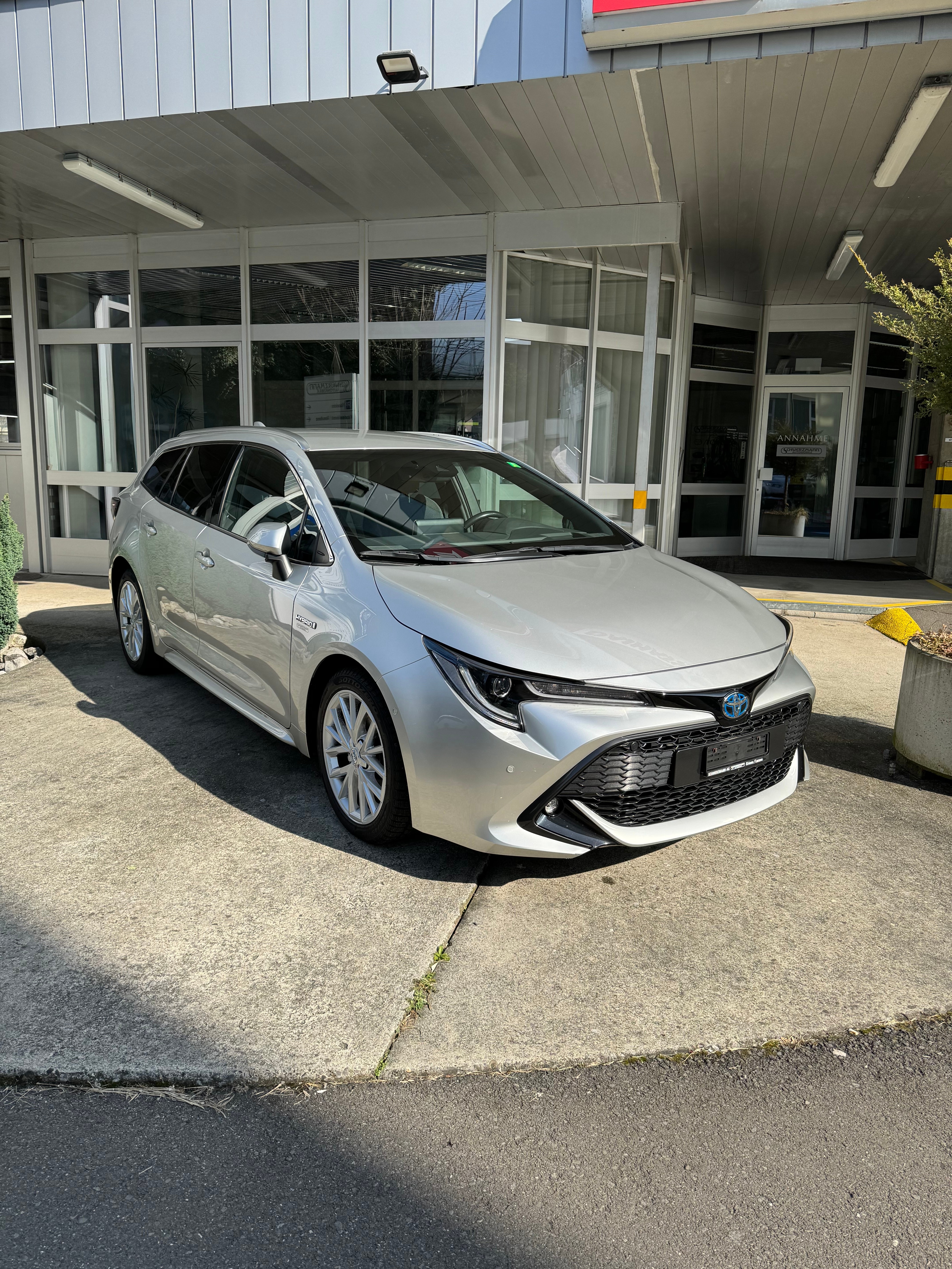 TOYOTA Corolla Touring Sports 2.0 HSD Trend e-CVT