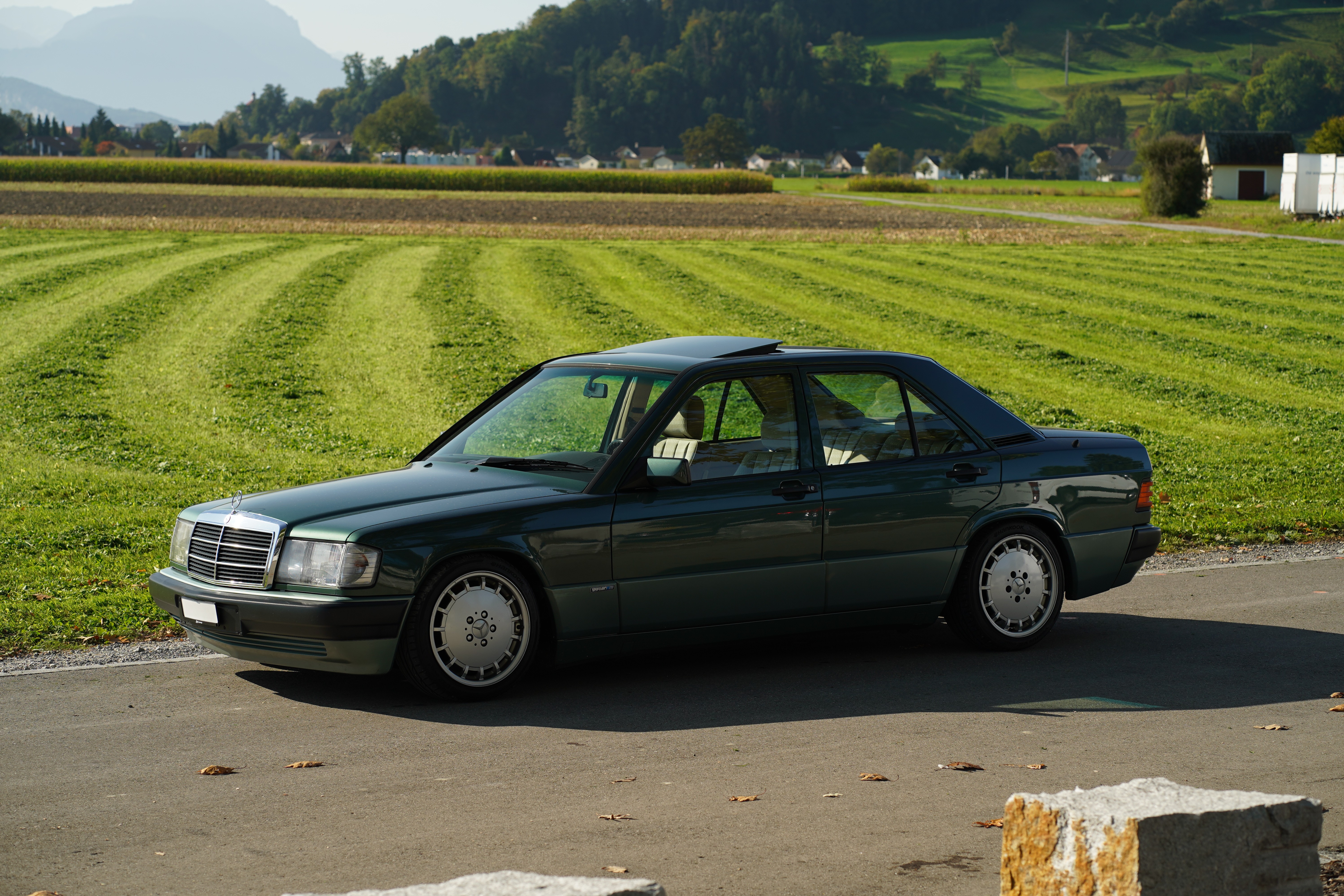 MERCEDES-BENZ 190 E 1.8 Avantgarde